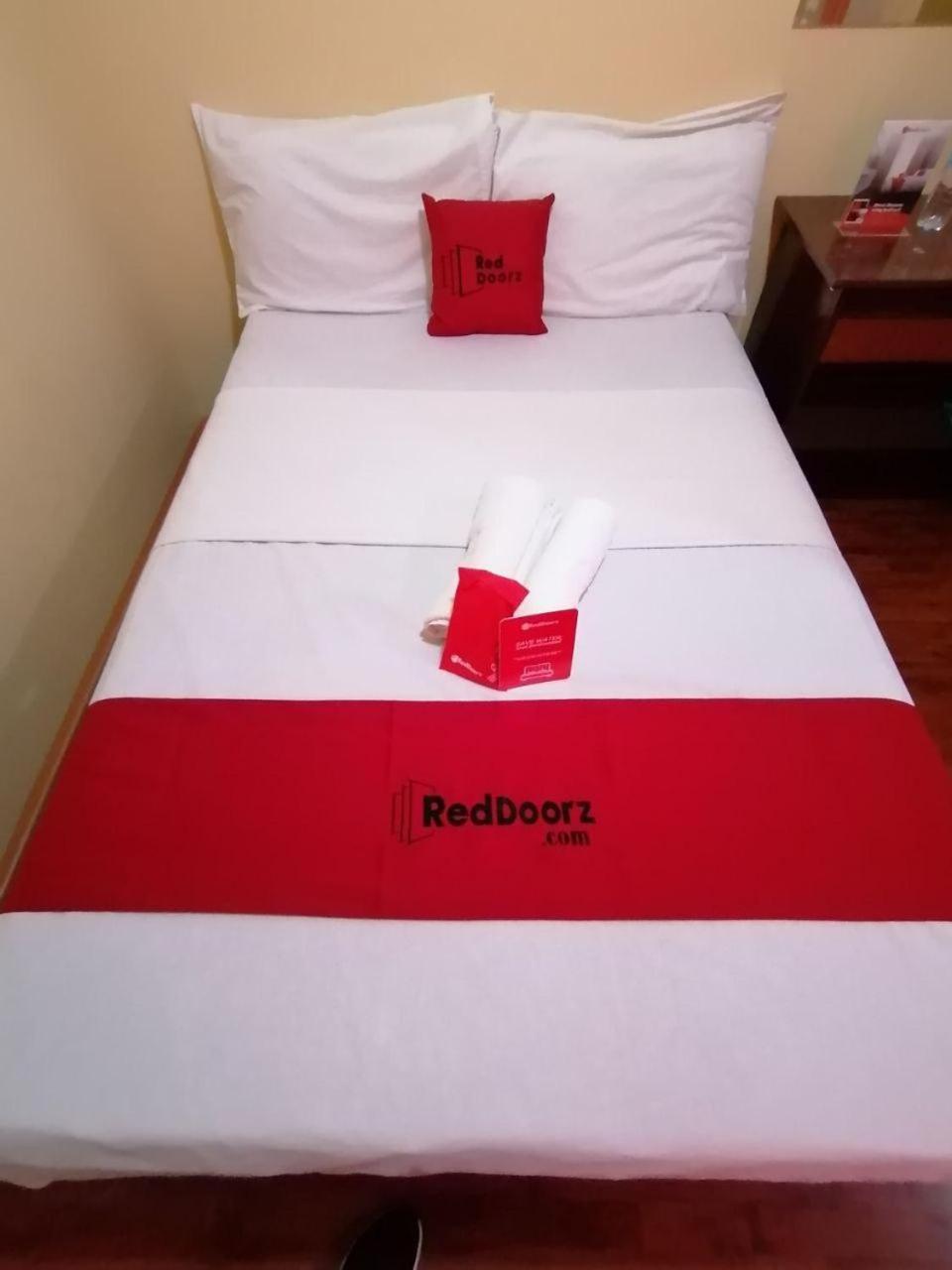 Standard Double Room - Photo 5