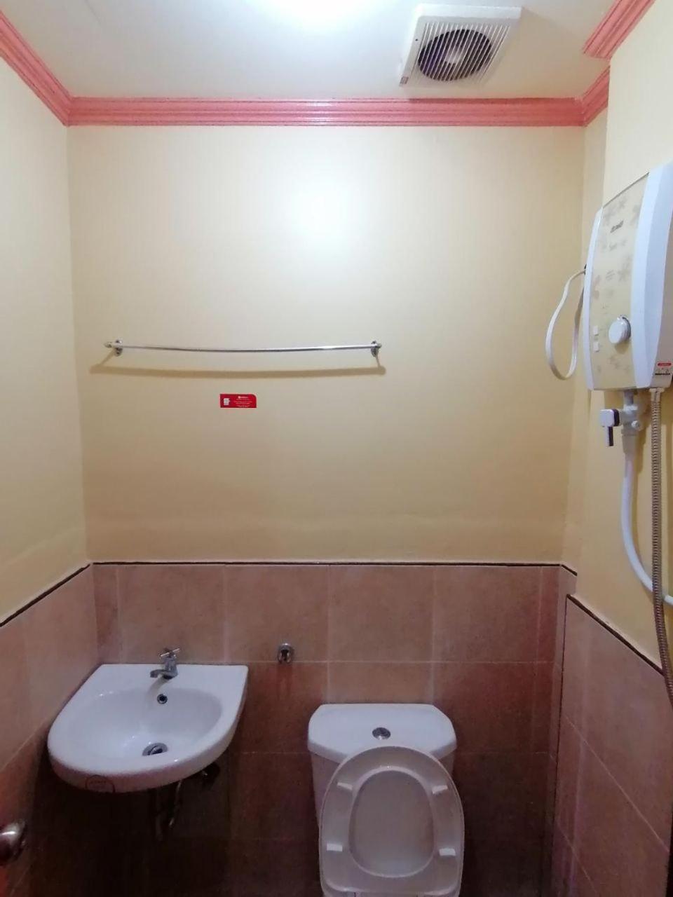 Standard Double Room - Photo 2