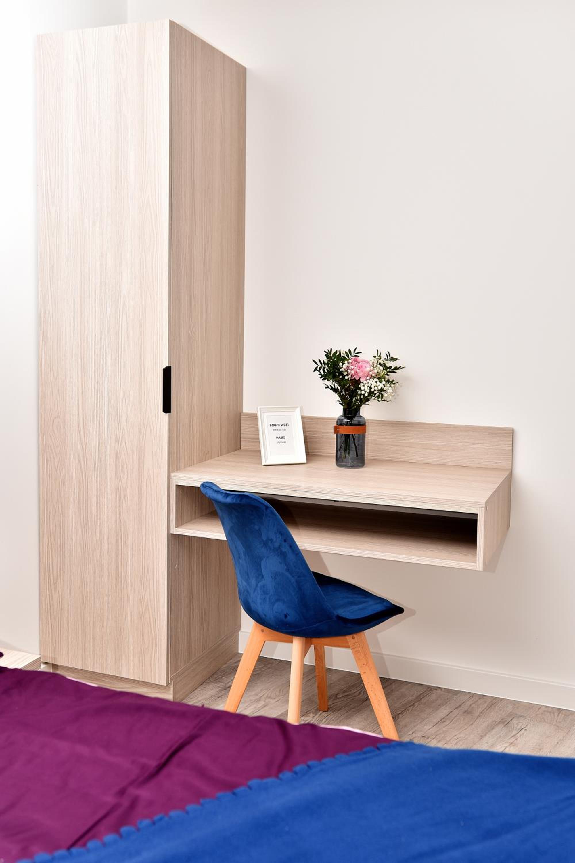 One-Bedroom Apartment - Photo 1