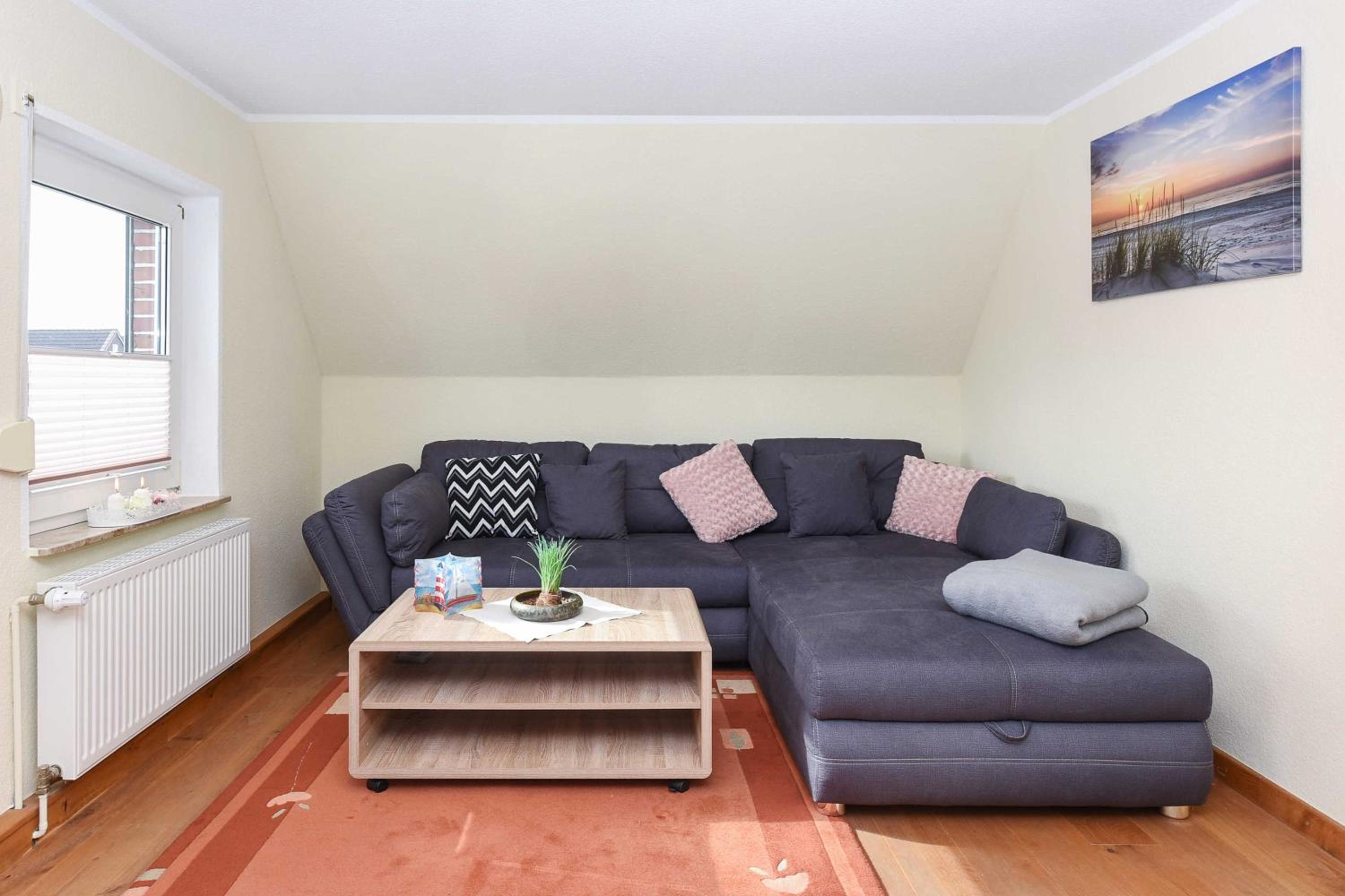 Apartment with Balcony photo 1