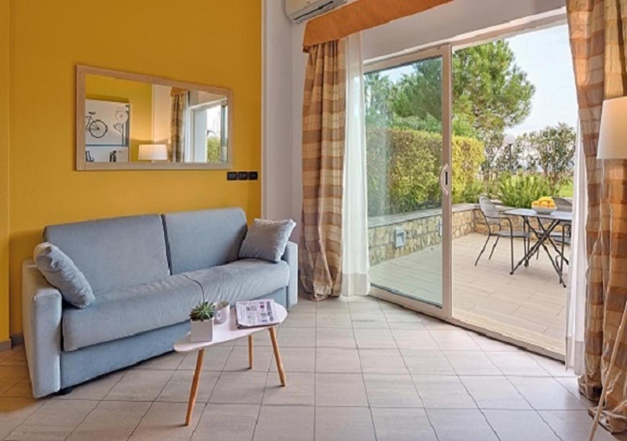 Junior Suite with Partial Sea View - Split Level - Photo 3