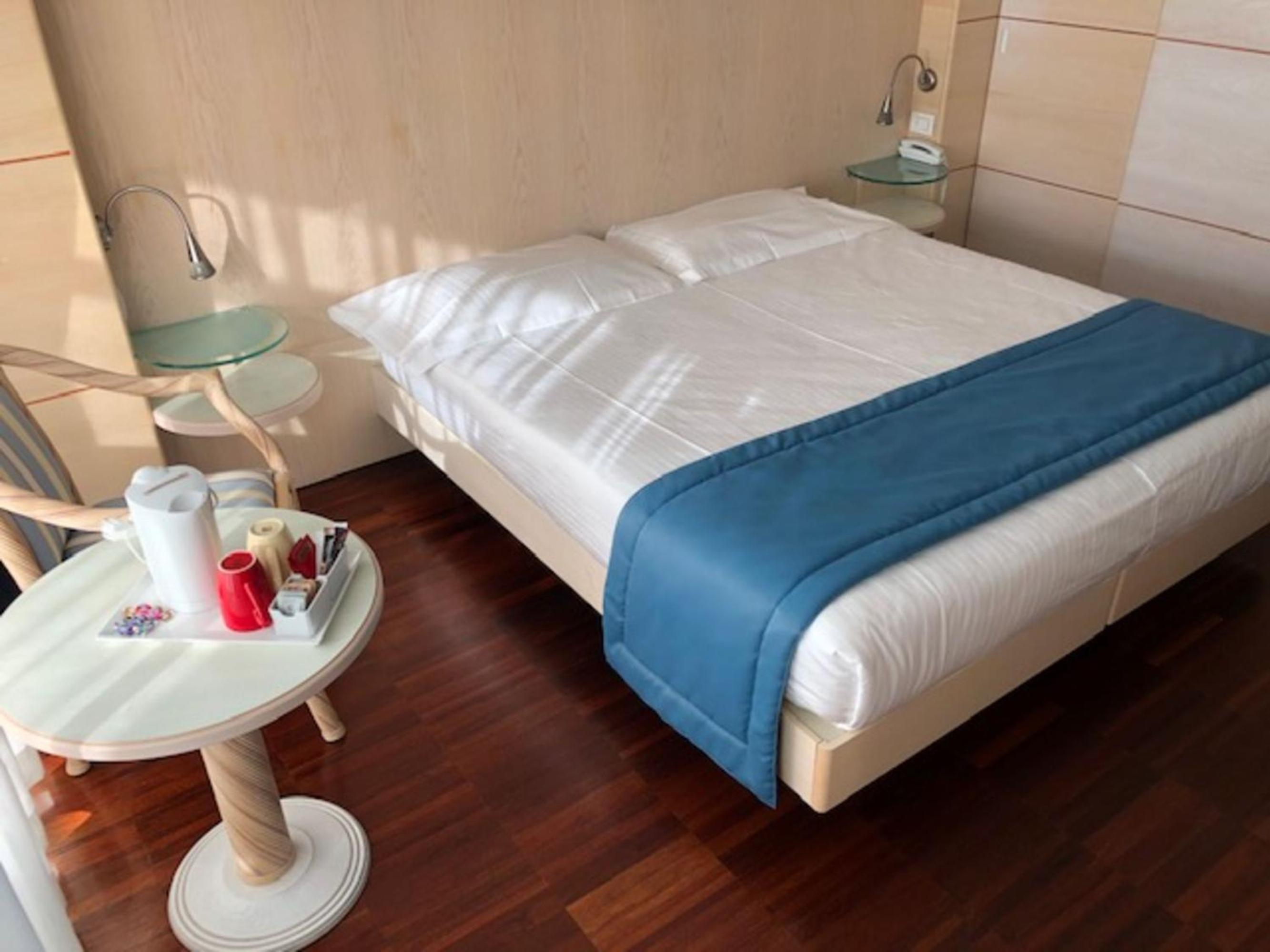 Superior Room - Photo 11