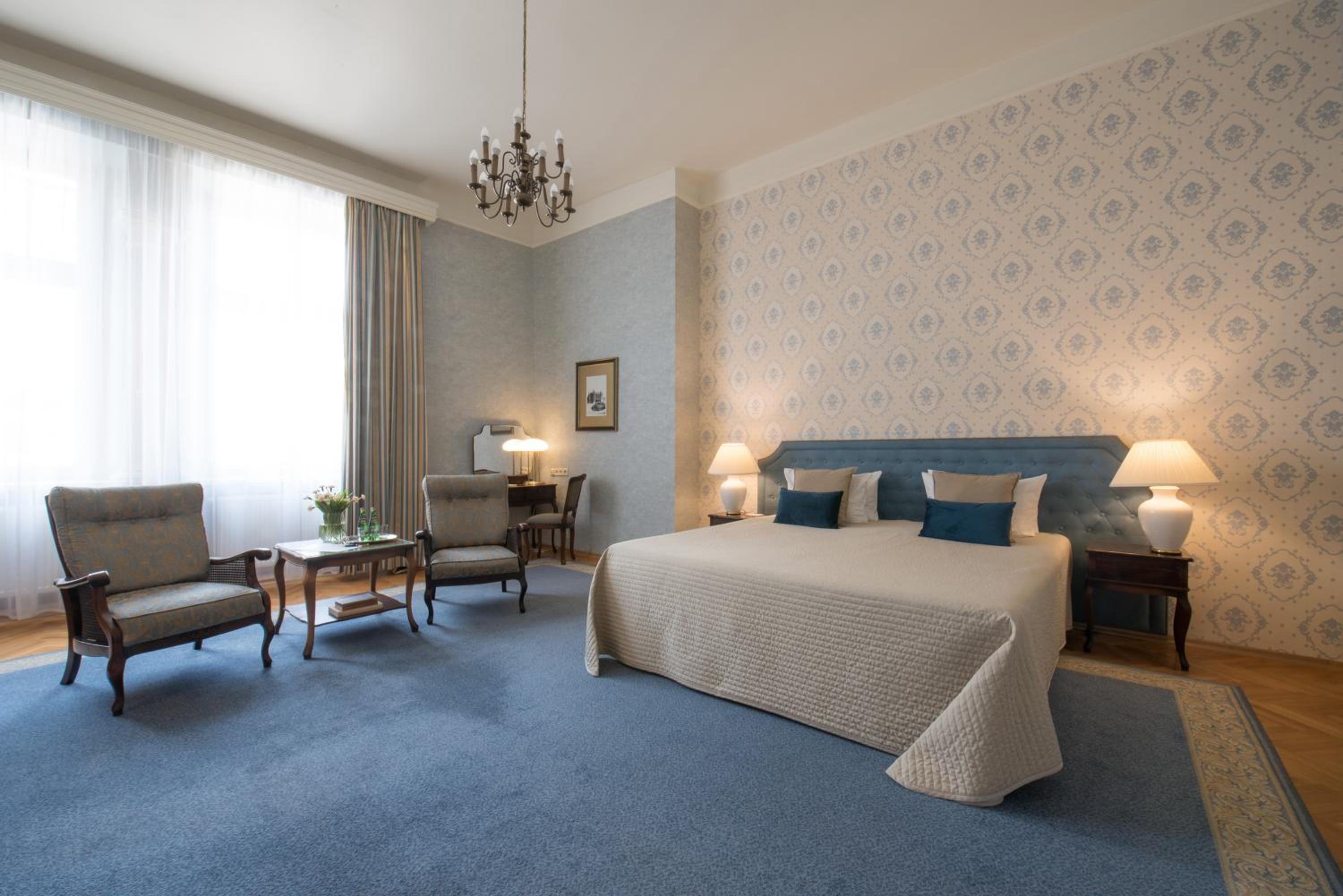 Deluxe Double Room - Photo 2