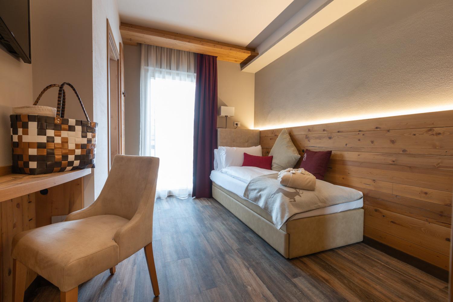 Suite with Outdoor Hot Tub