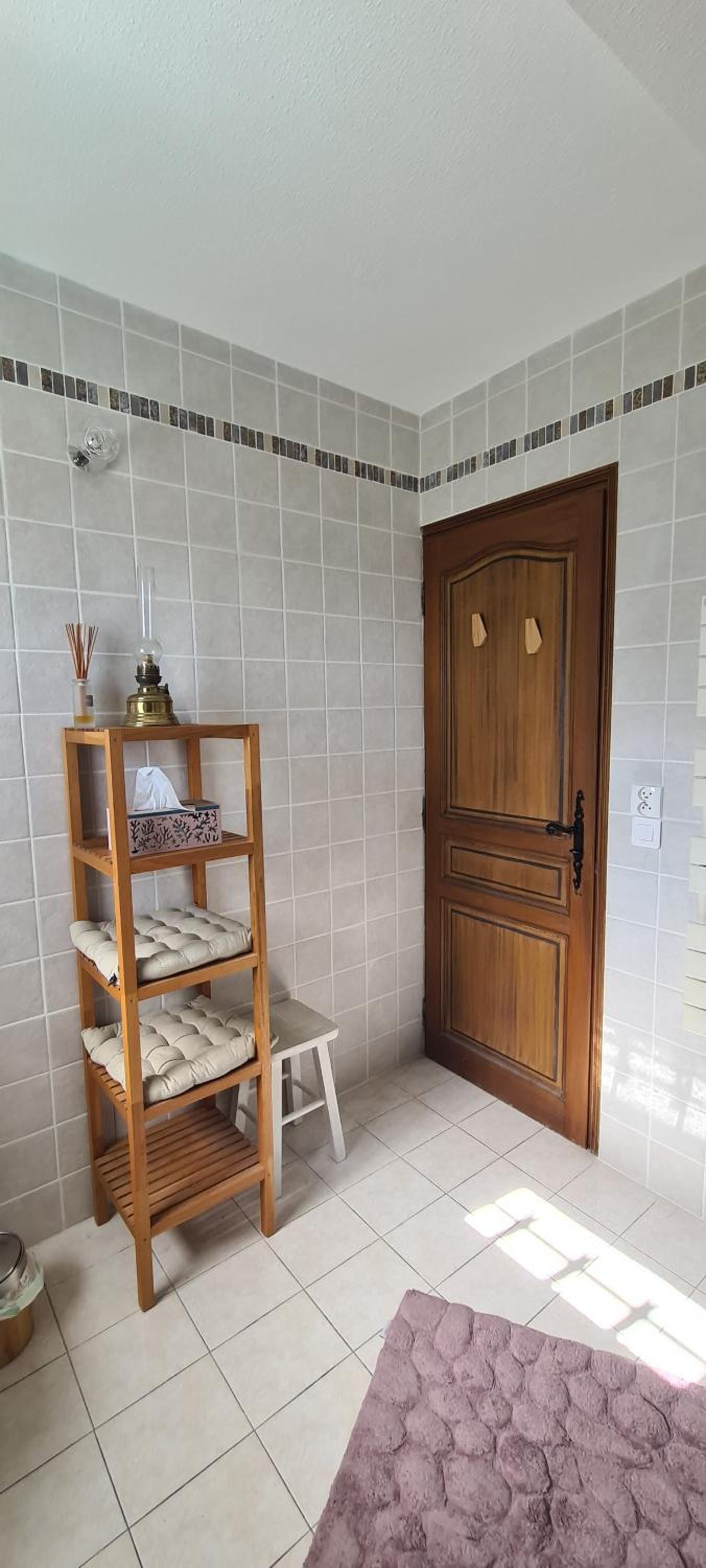 Queen Suite - Photo 19