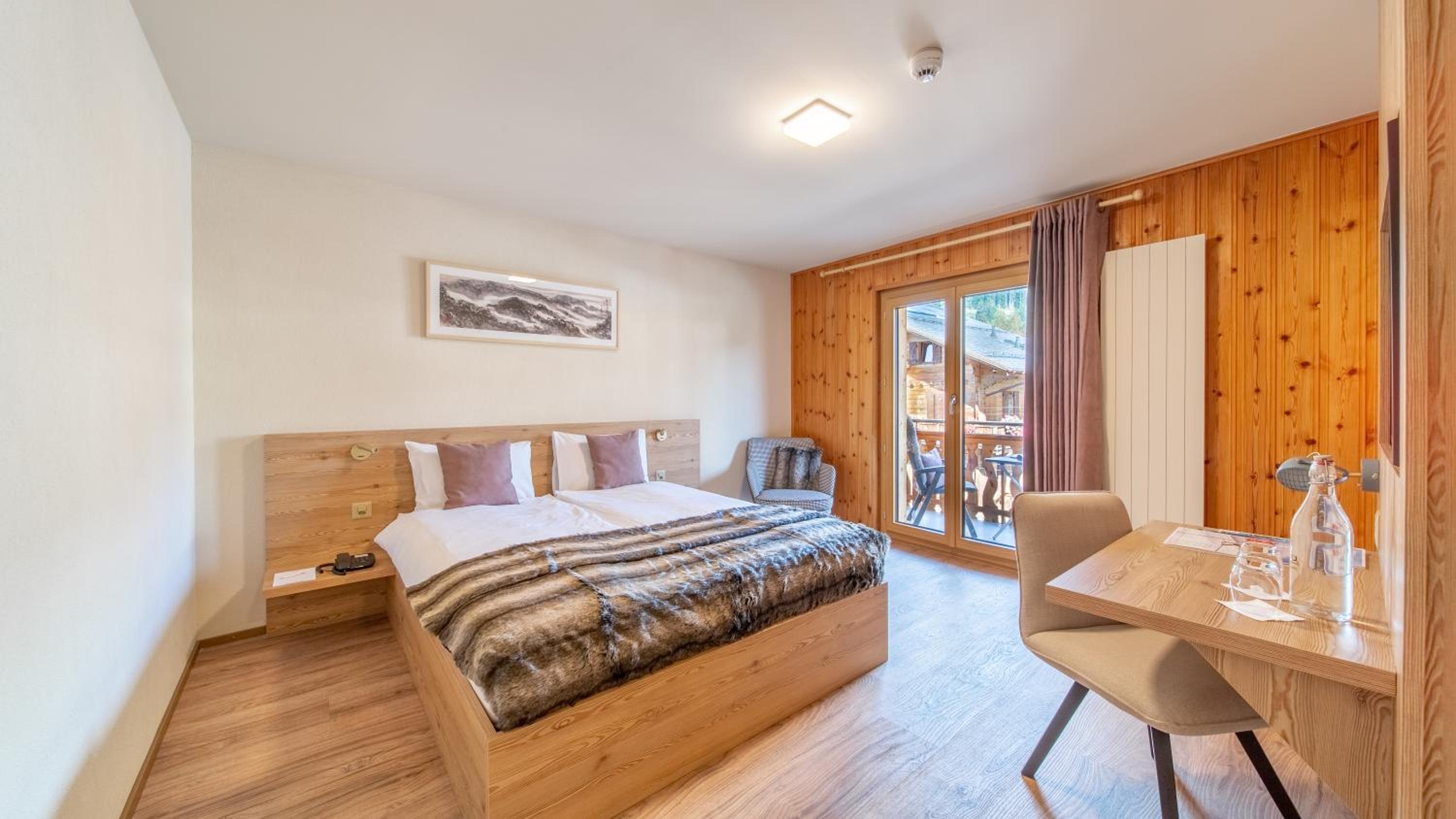 Small Double Room - Photo 1