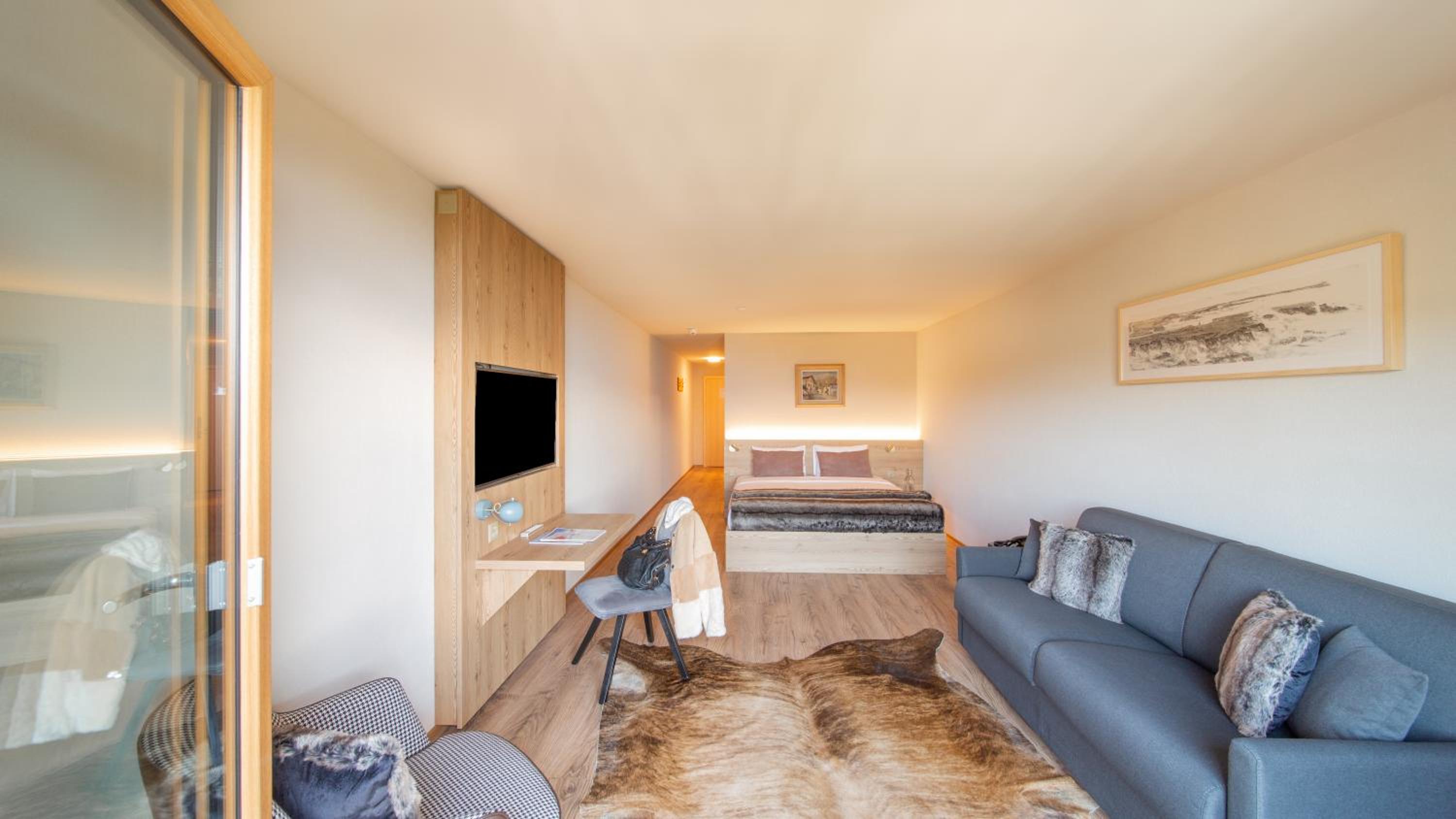Standard Double Room - Photo 13