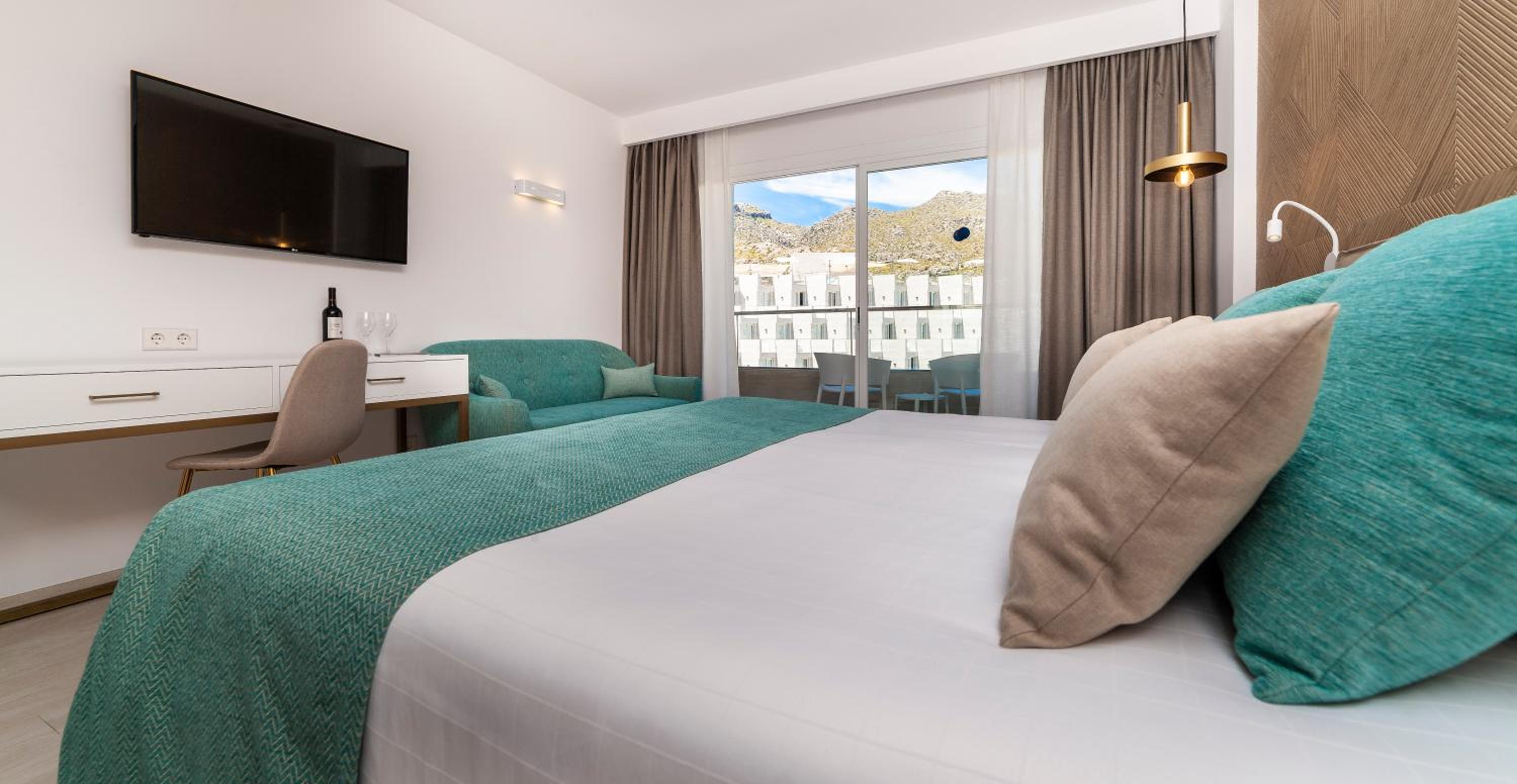 Deluxe Double Room photo 3