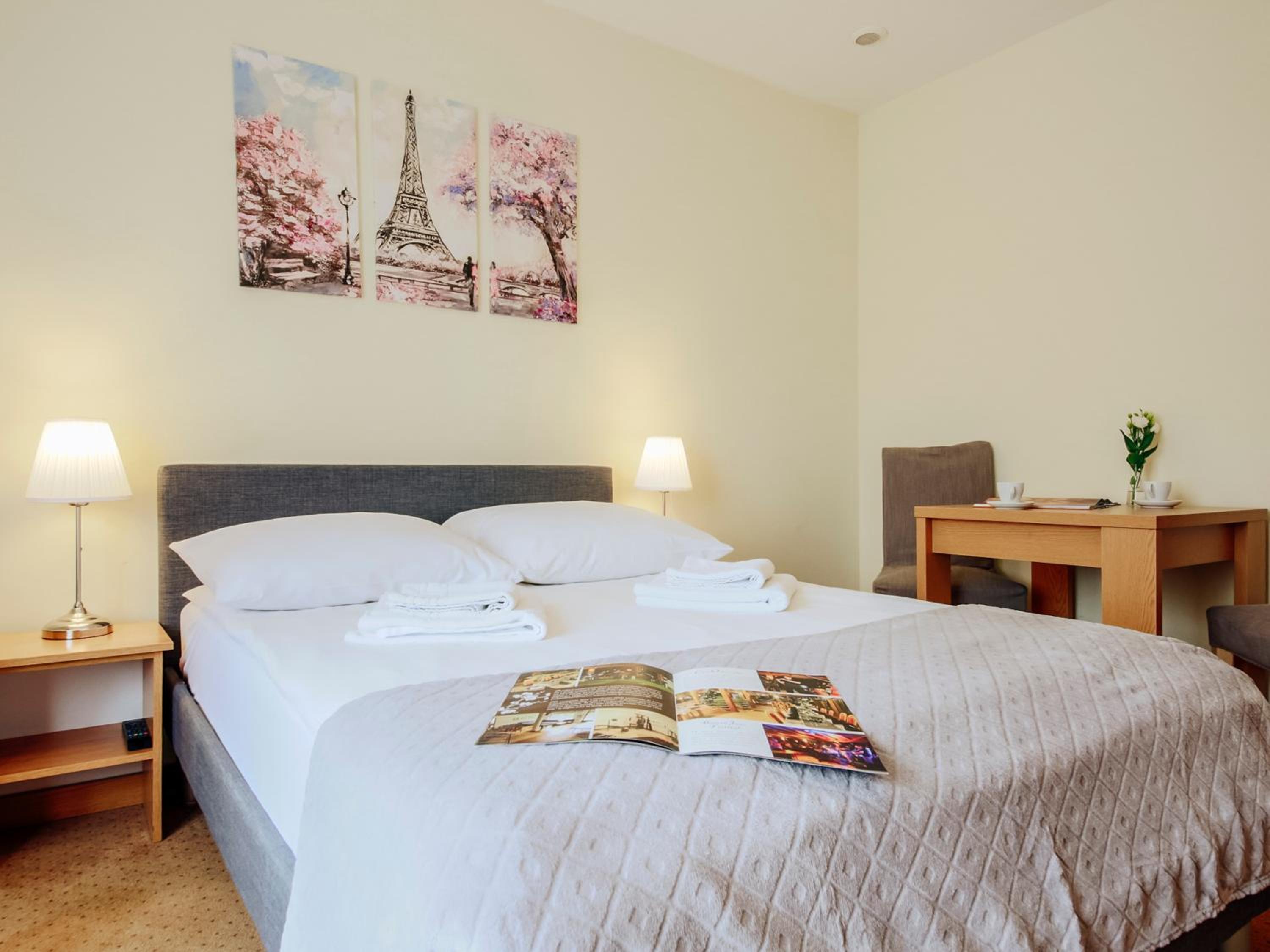 Standard Double Room - Photo 2