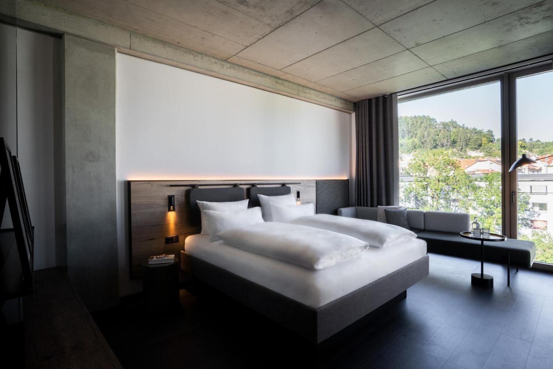 Premium River View