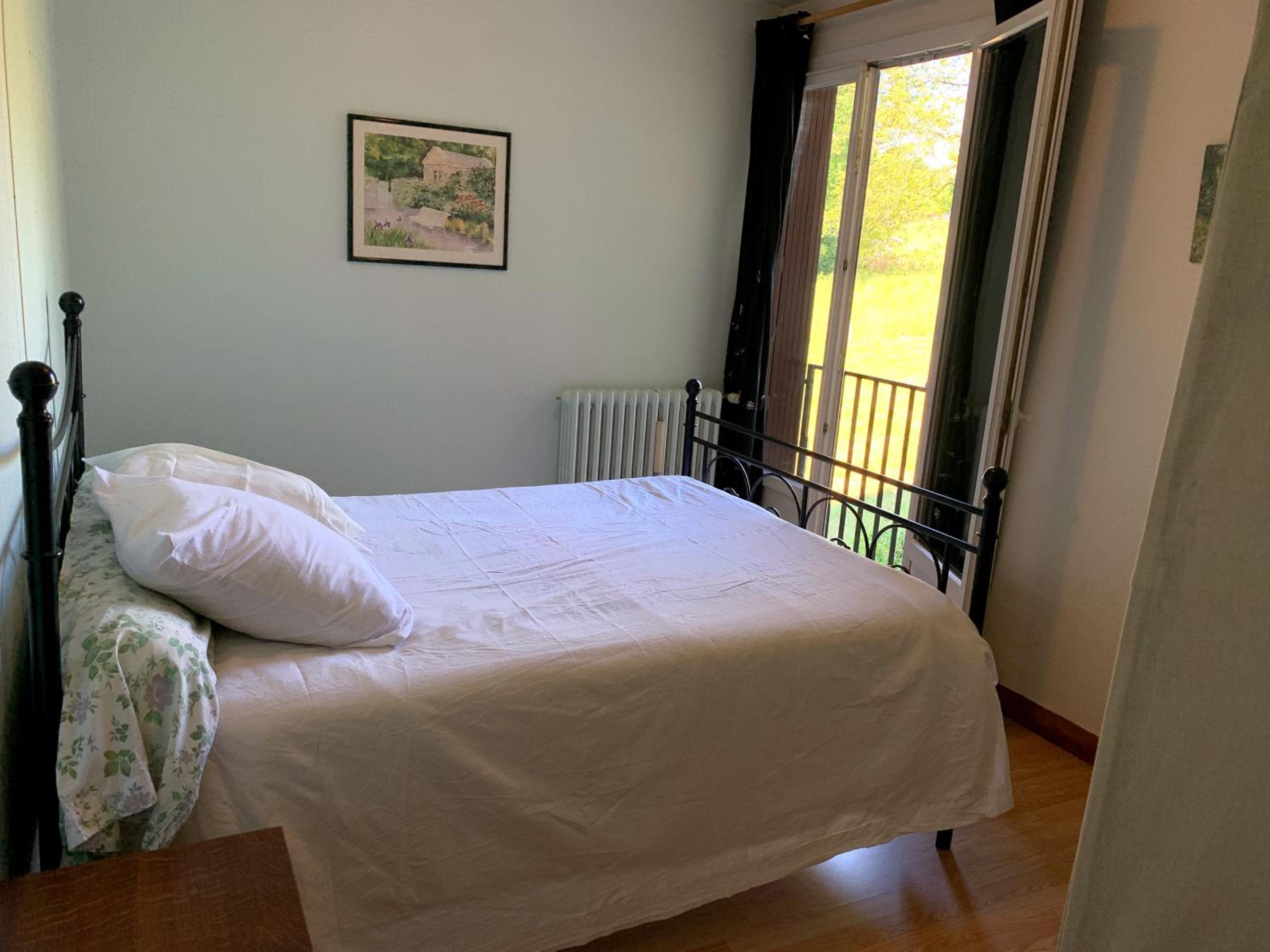 Double Room with Private Bathroom photo 3