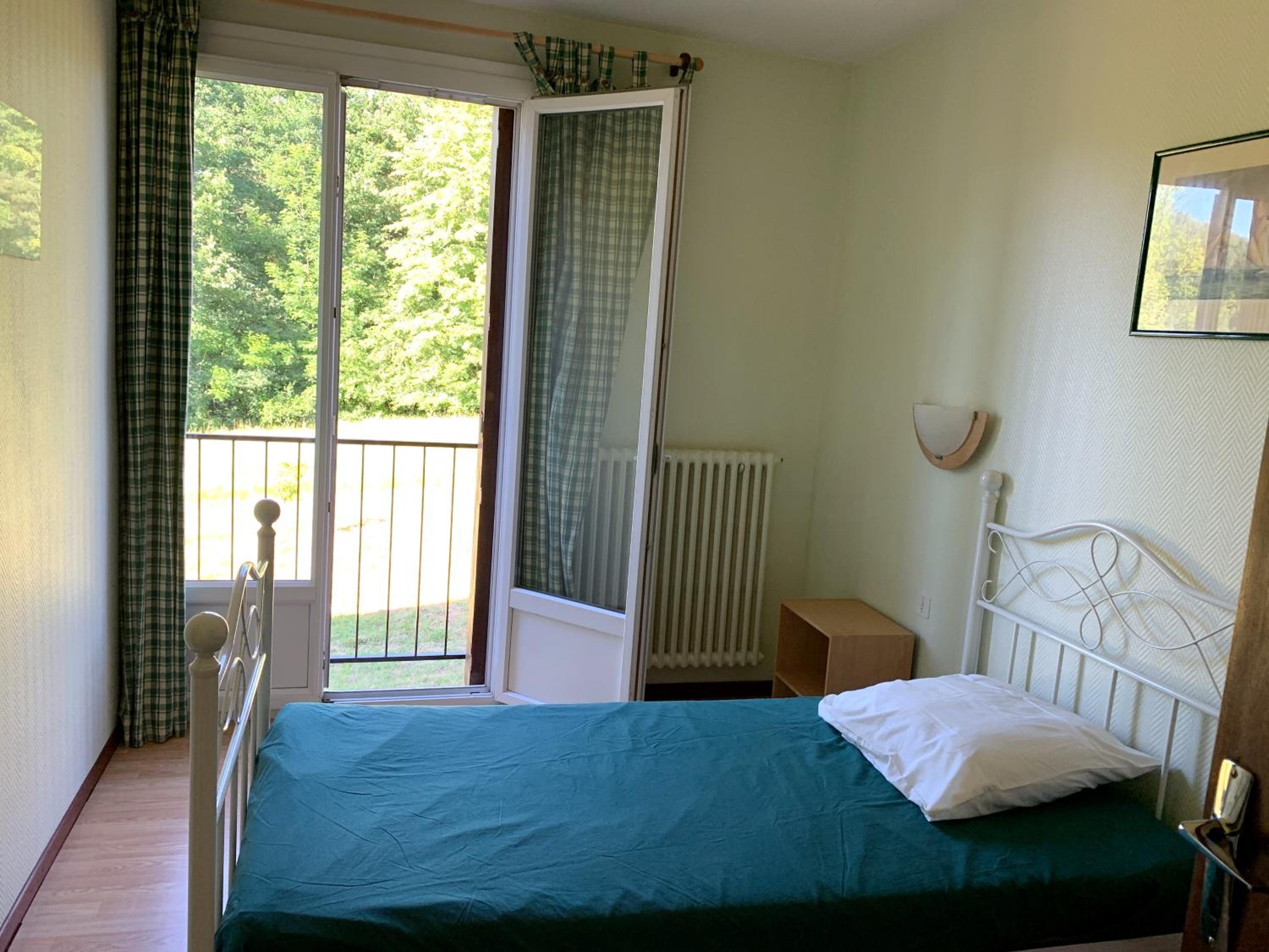 Single Room with Private Bathroom photo 1