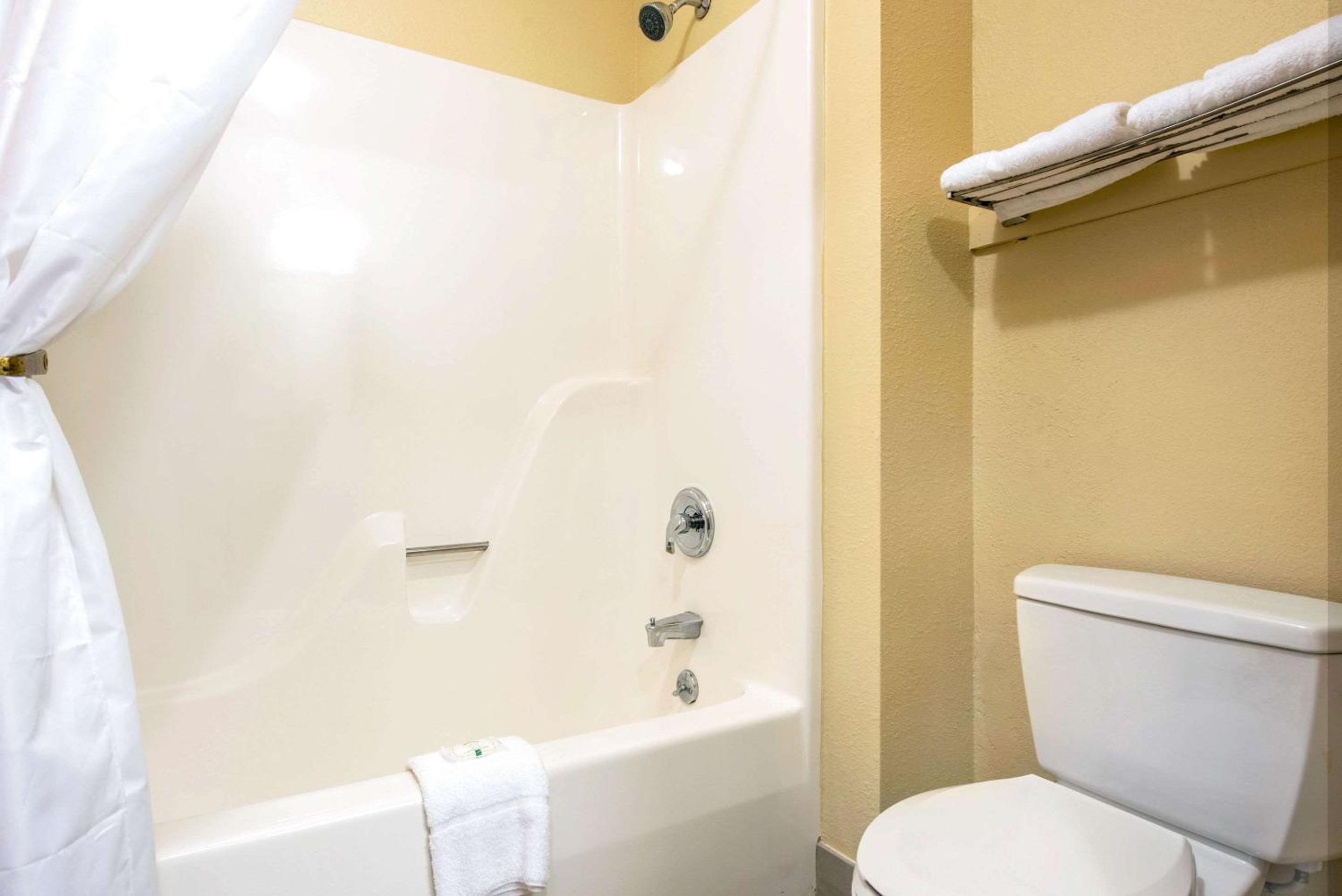 Quality Inn & Suites Brandenburg - Fort Knox, Foto 4