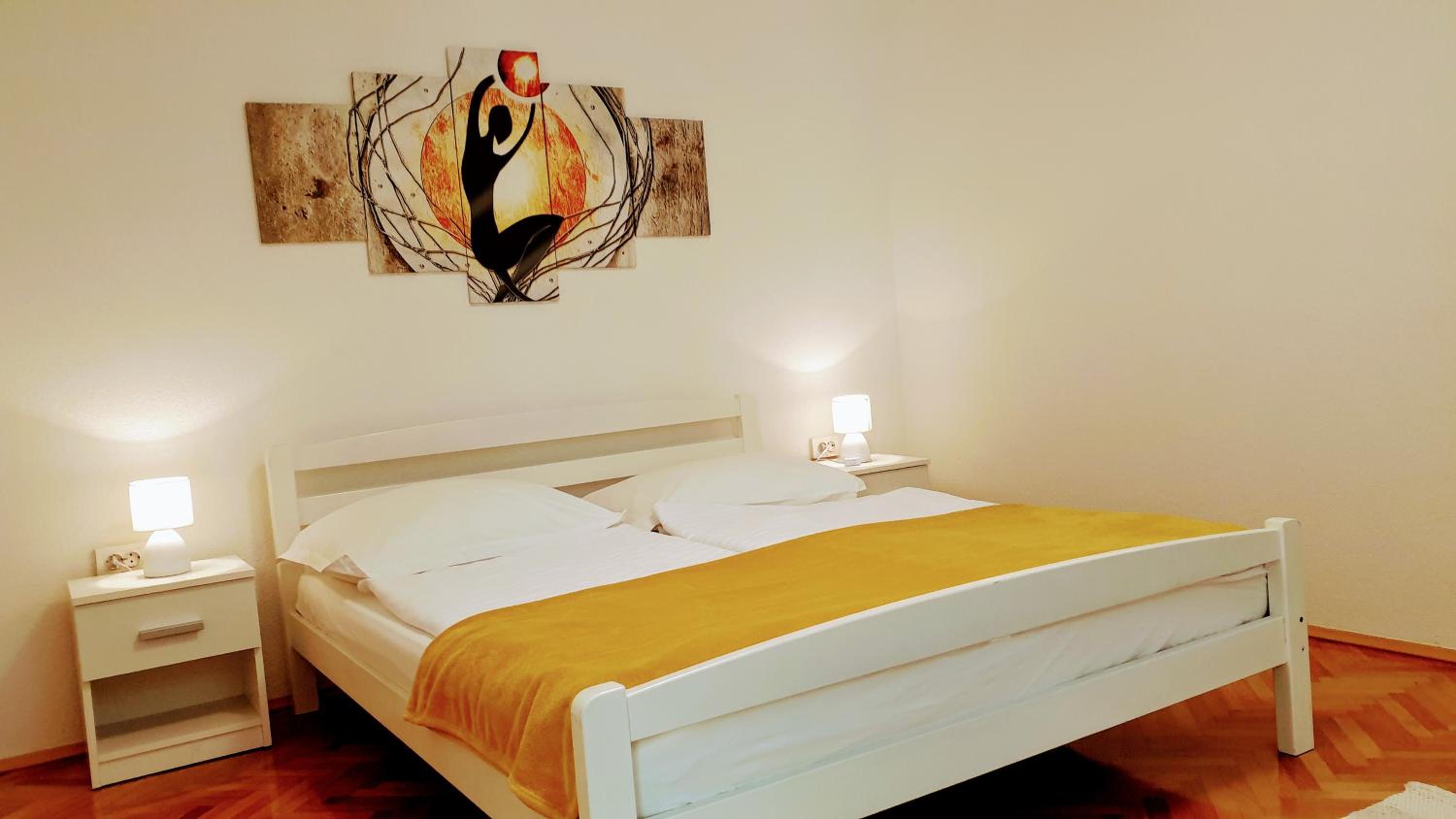One-Bedroom Apartment - Photo 13