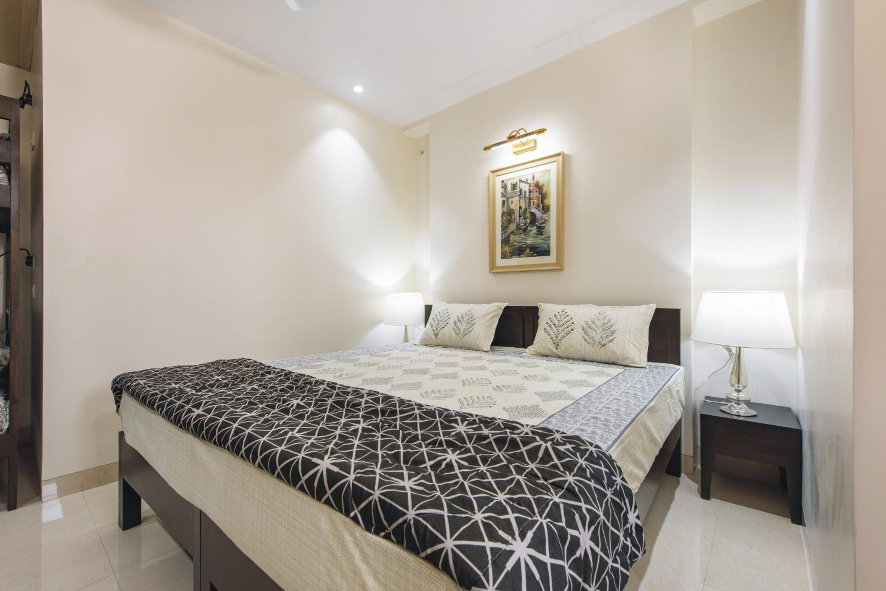 Quadruple Room with Private Bathroom - Photo 18
