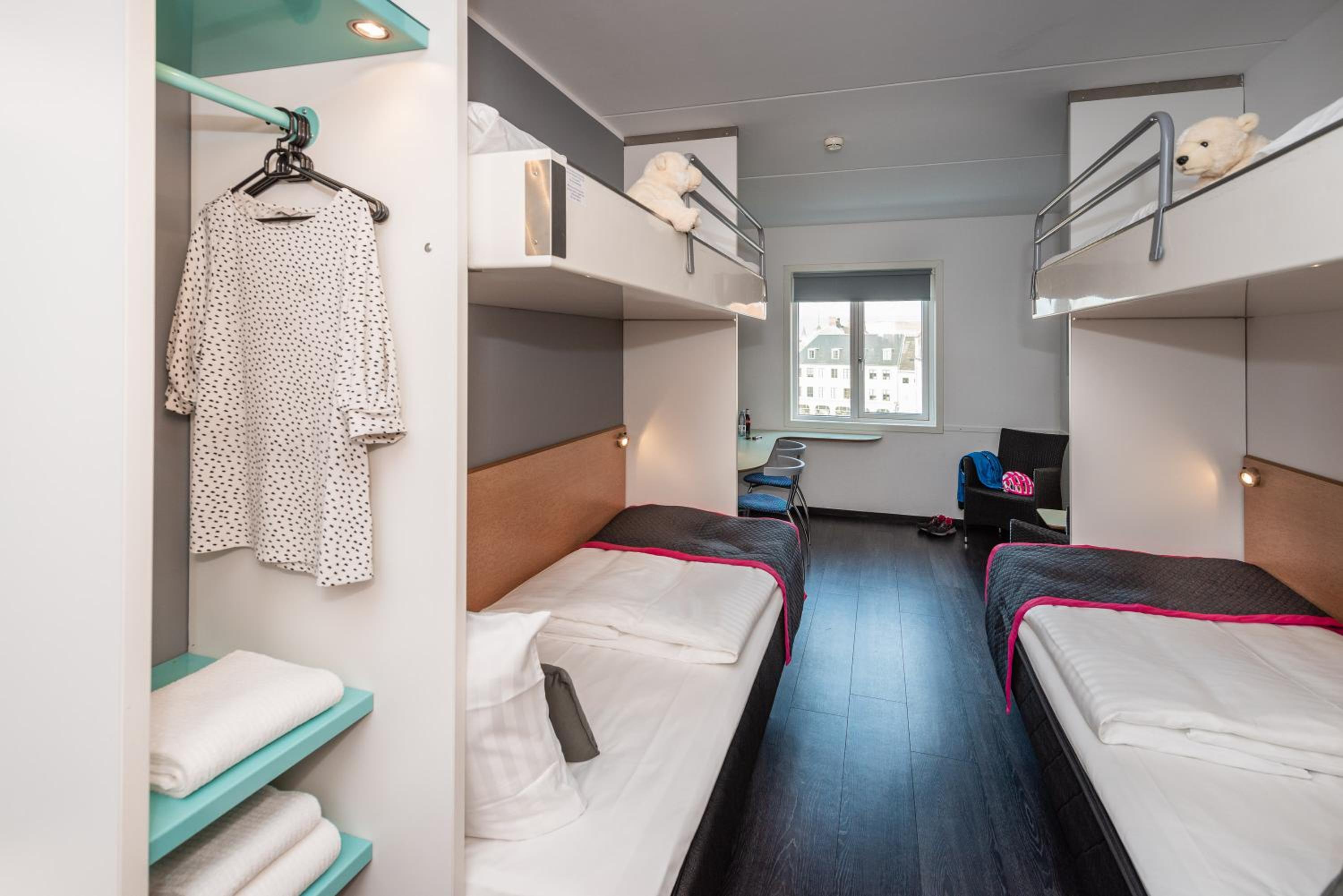 Family Room (4 Adults)