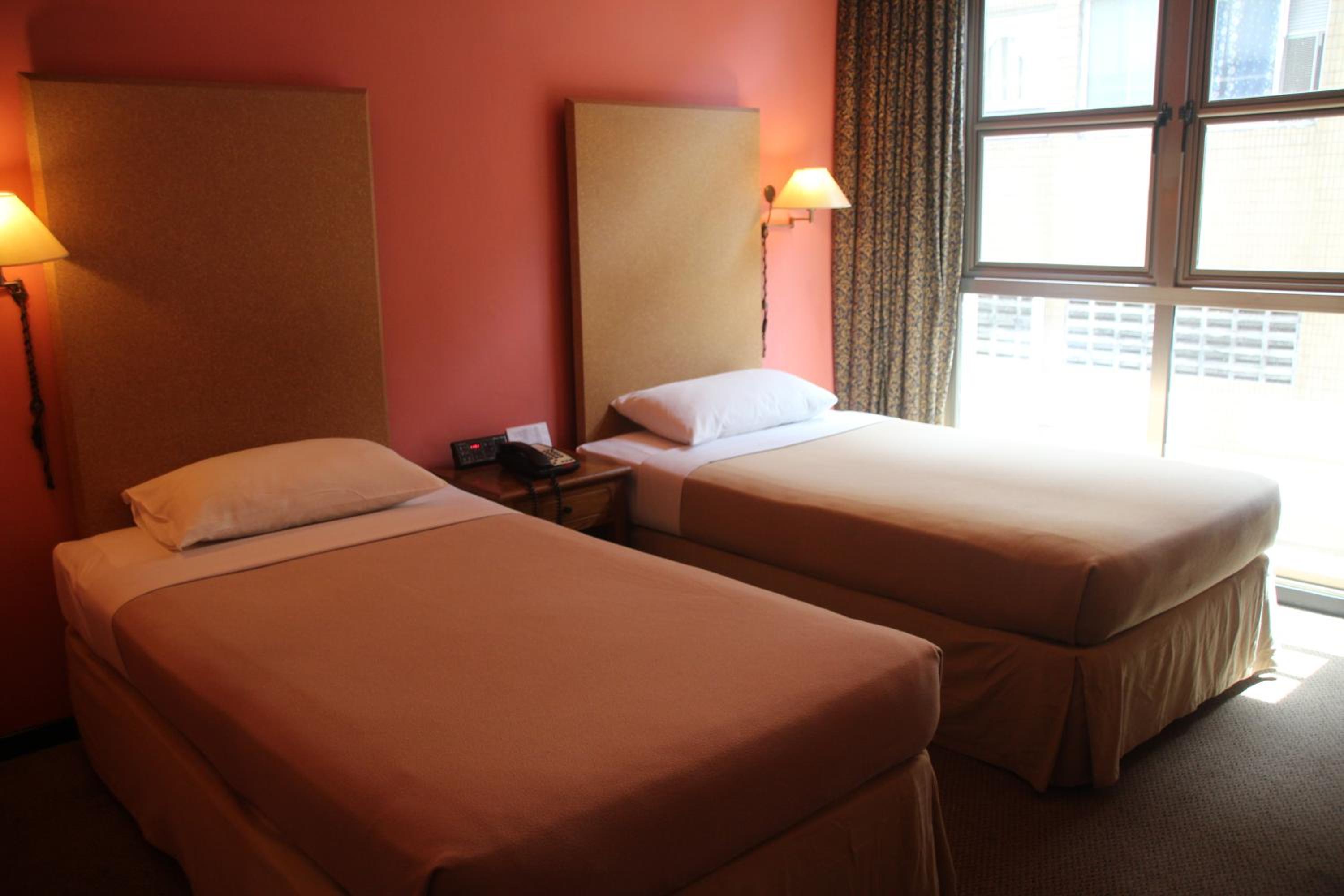 Deluxe Twin Room photo 1
