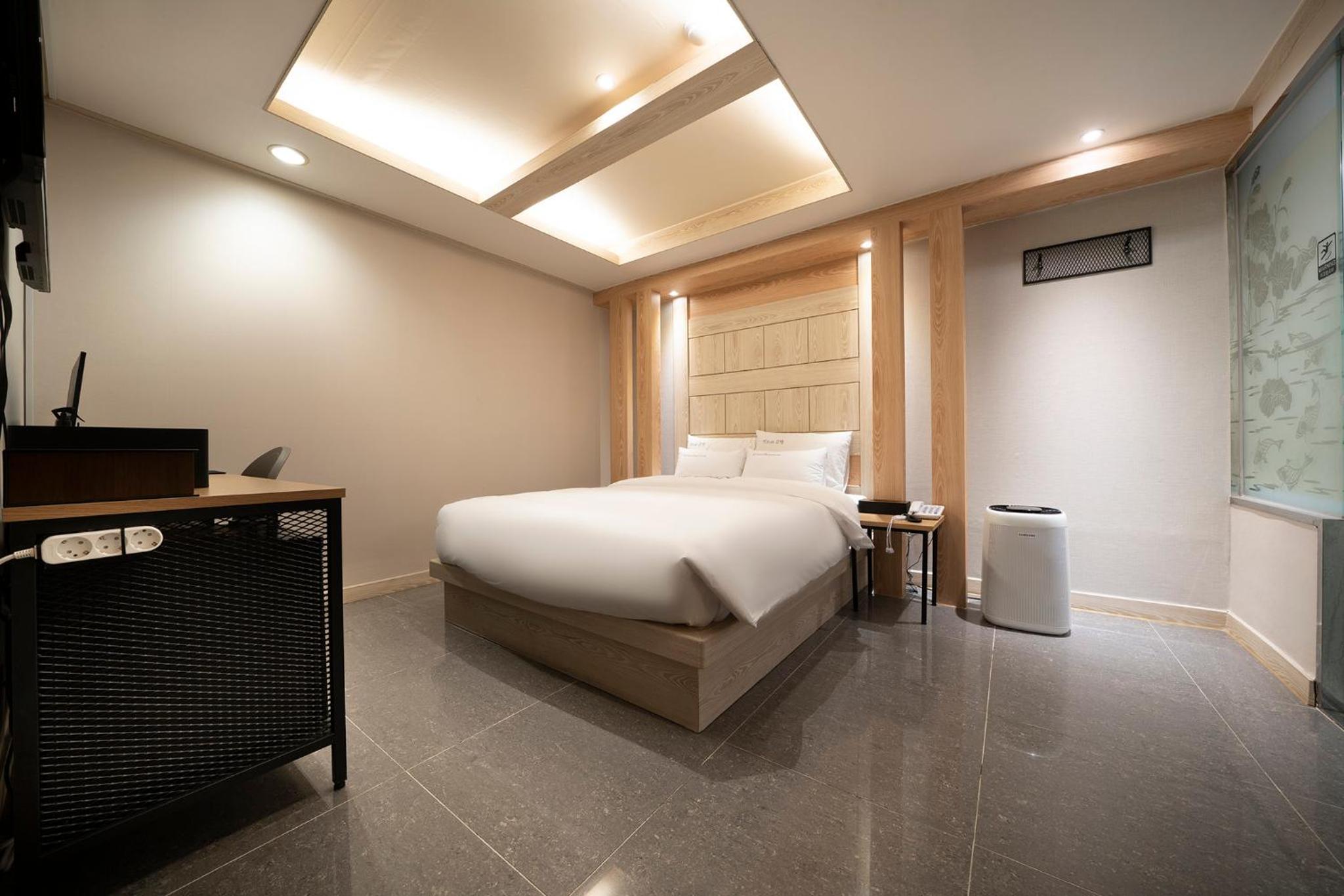 Deluxe Queen Room photo 1