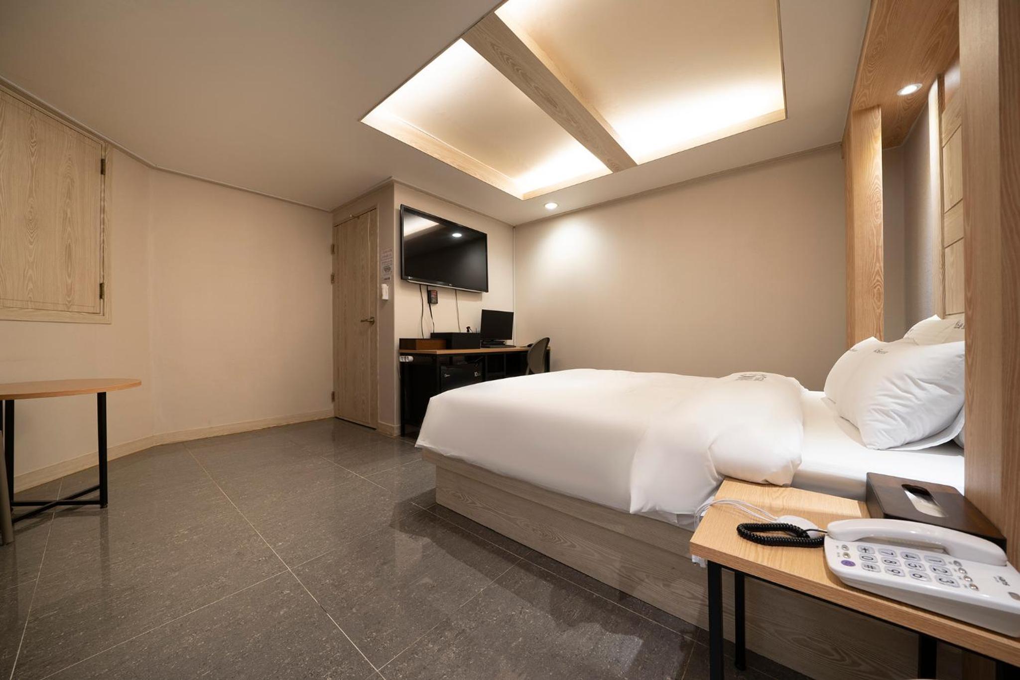 Deluxe Queen Room photo 3