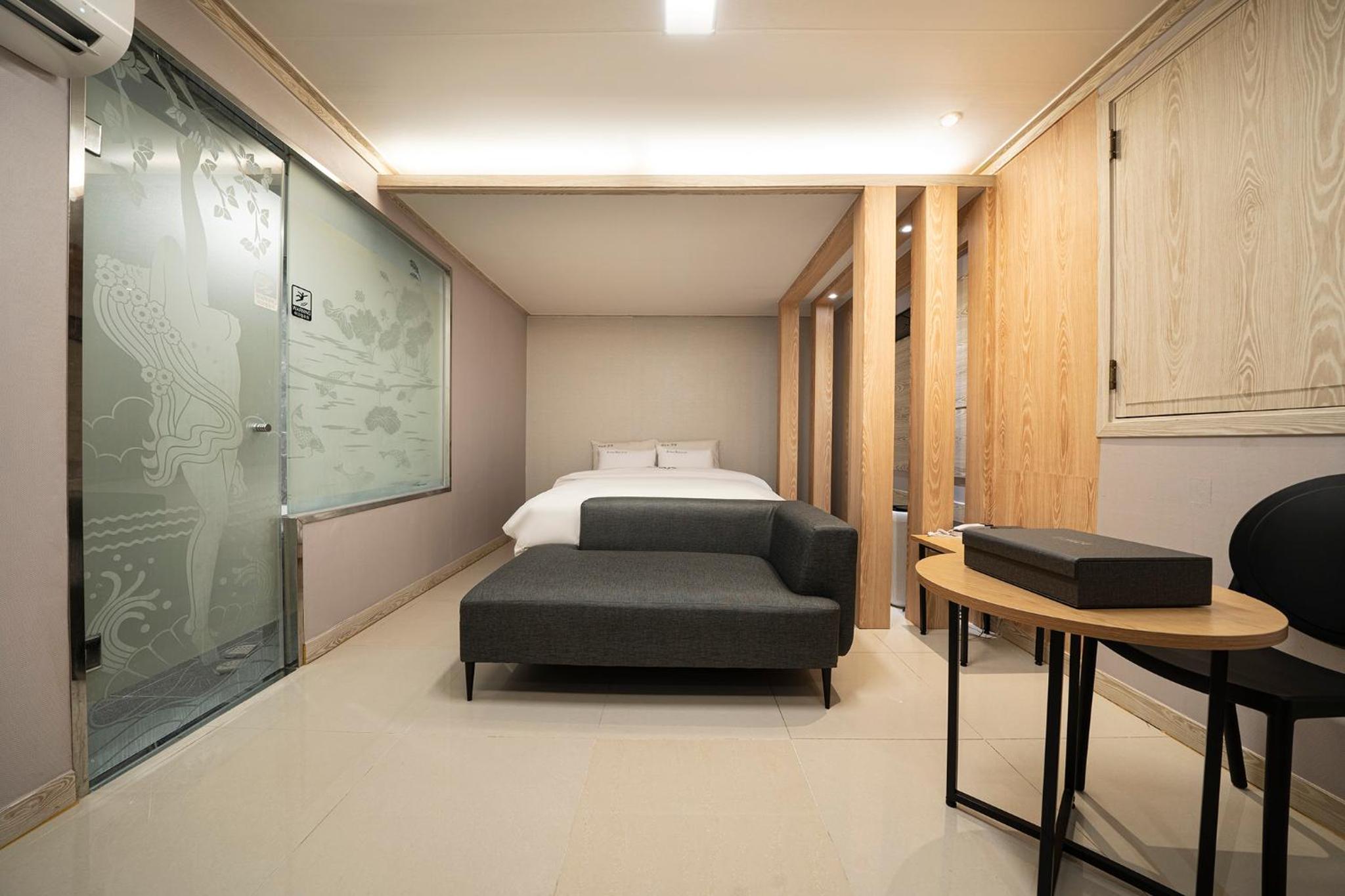 Suite photo 1