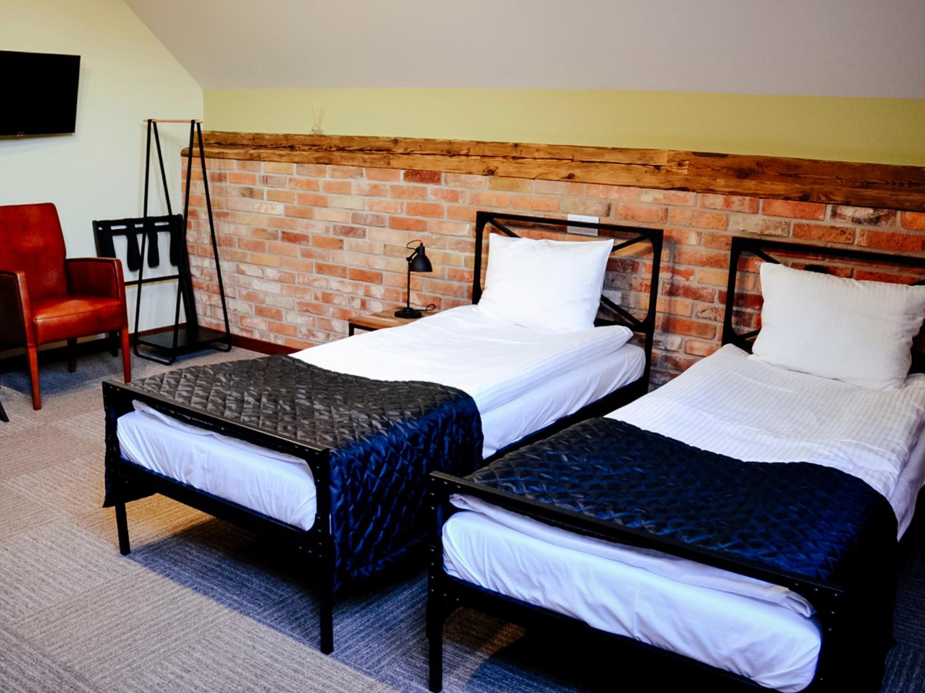 Double Room - Photo 6