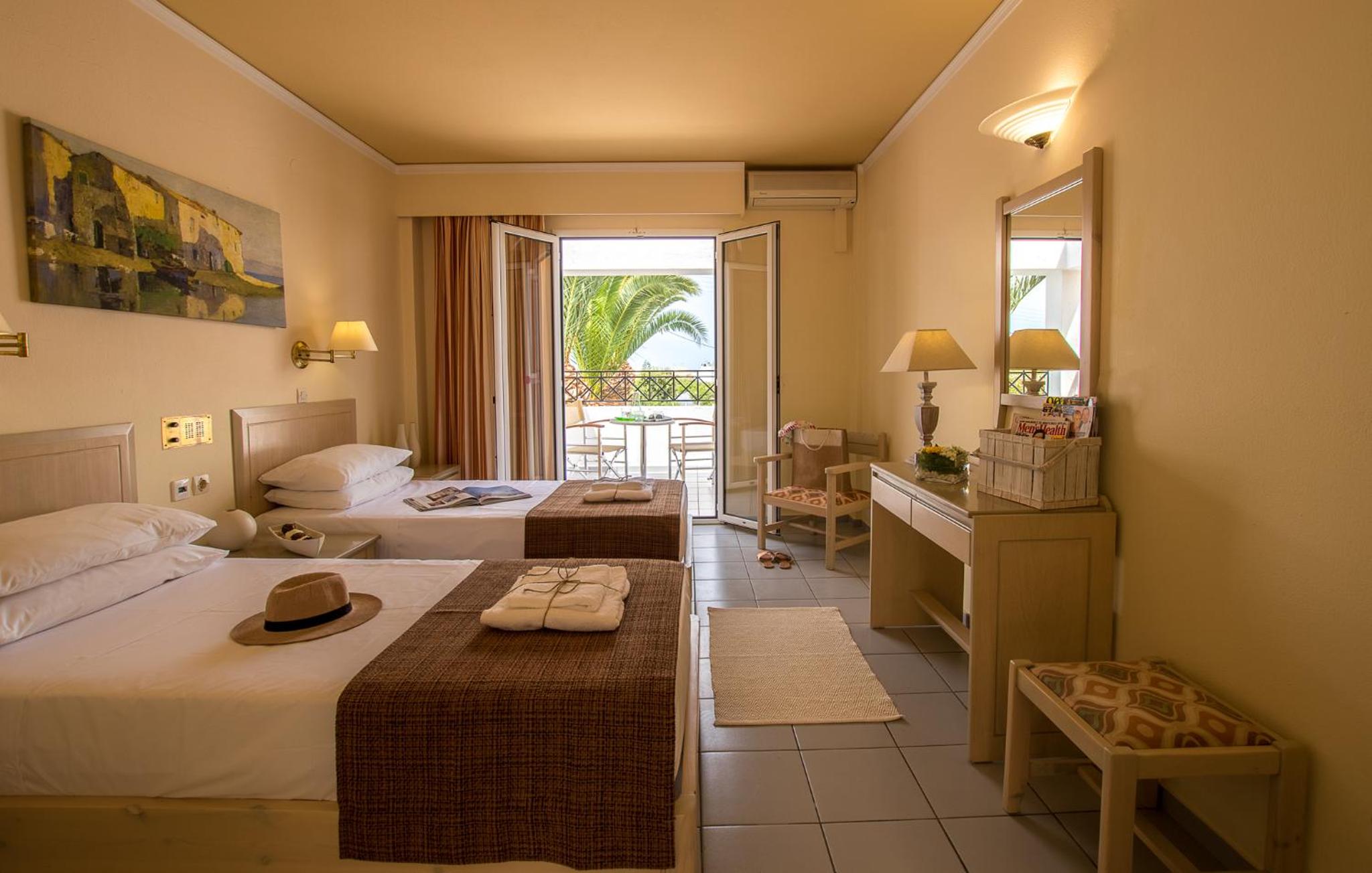 Standard Twin Room with Garden View