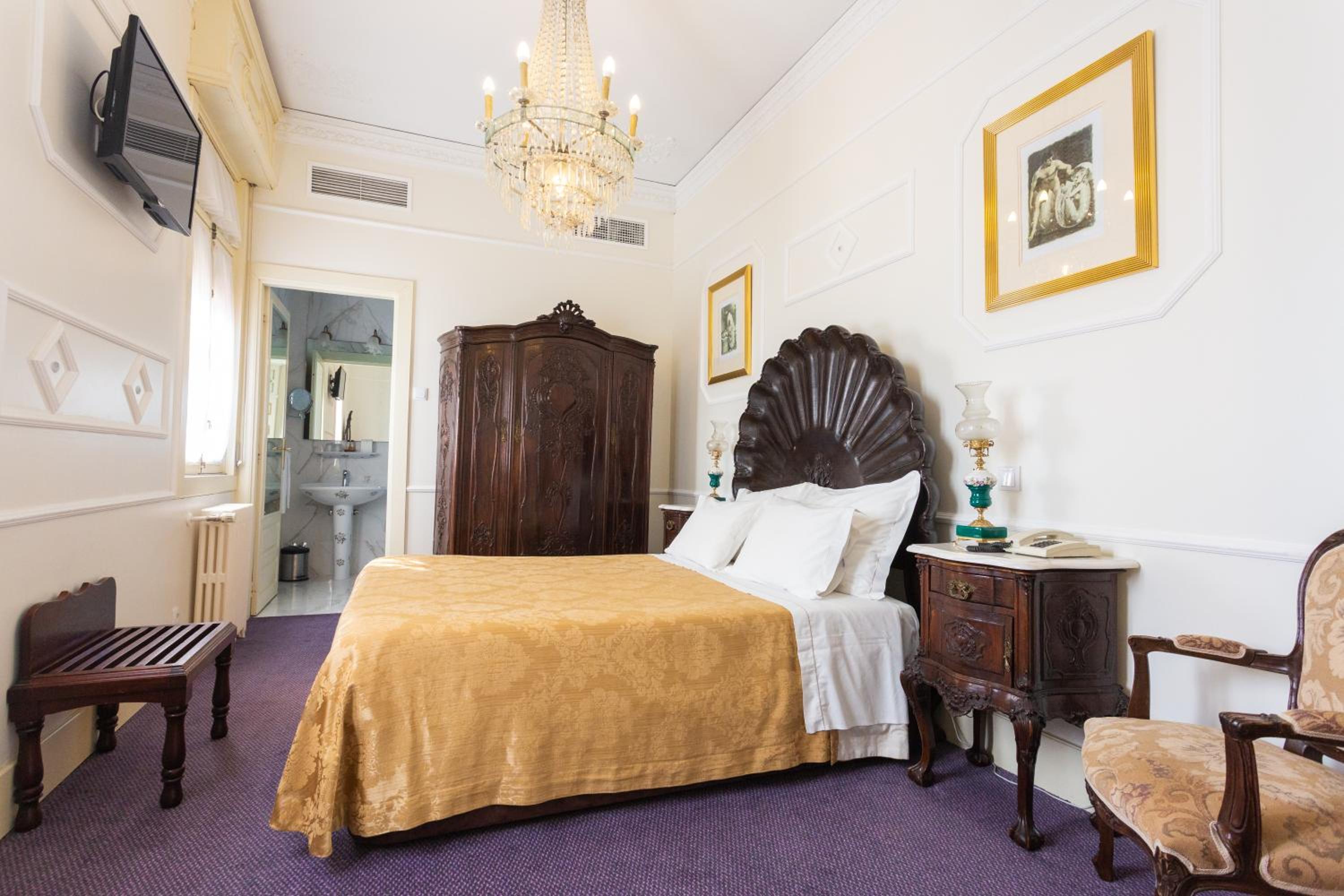 Double Room - Castle photo 3