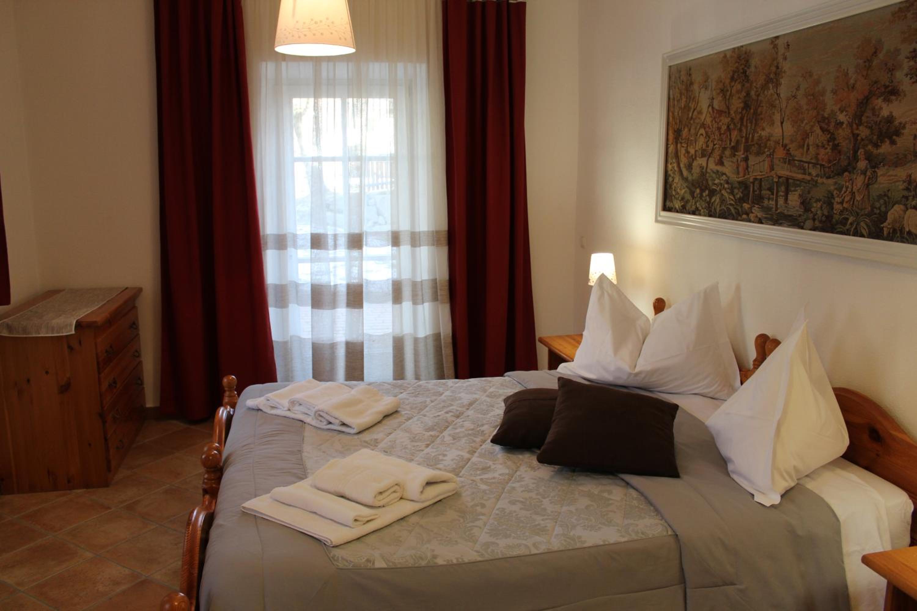 One-Bedroom Apartment (4 Adults) photo 1
