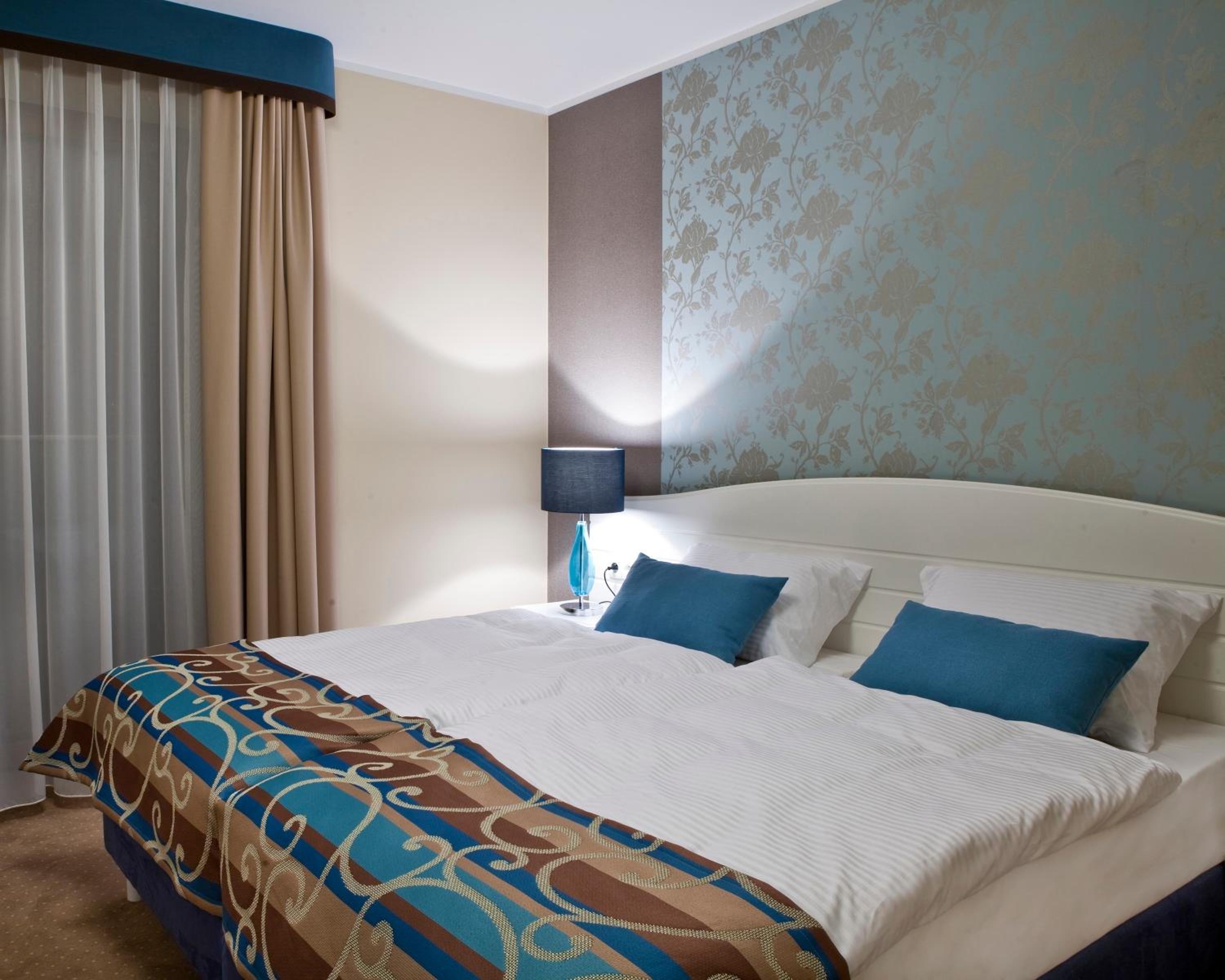 Deluxe Double Room with Bath photo 2
