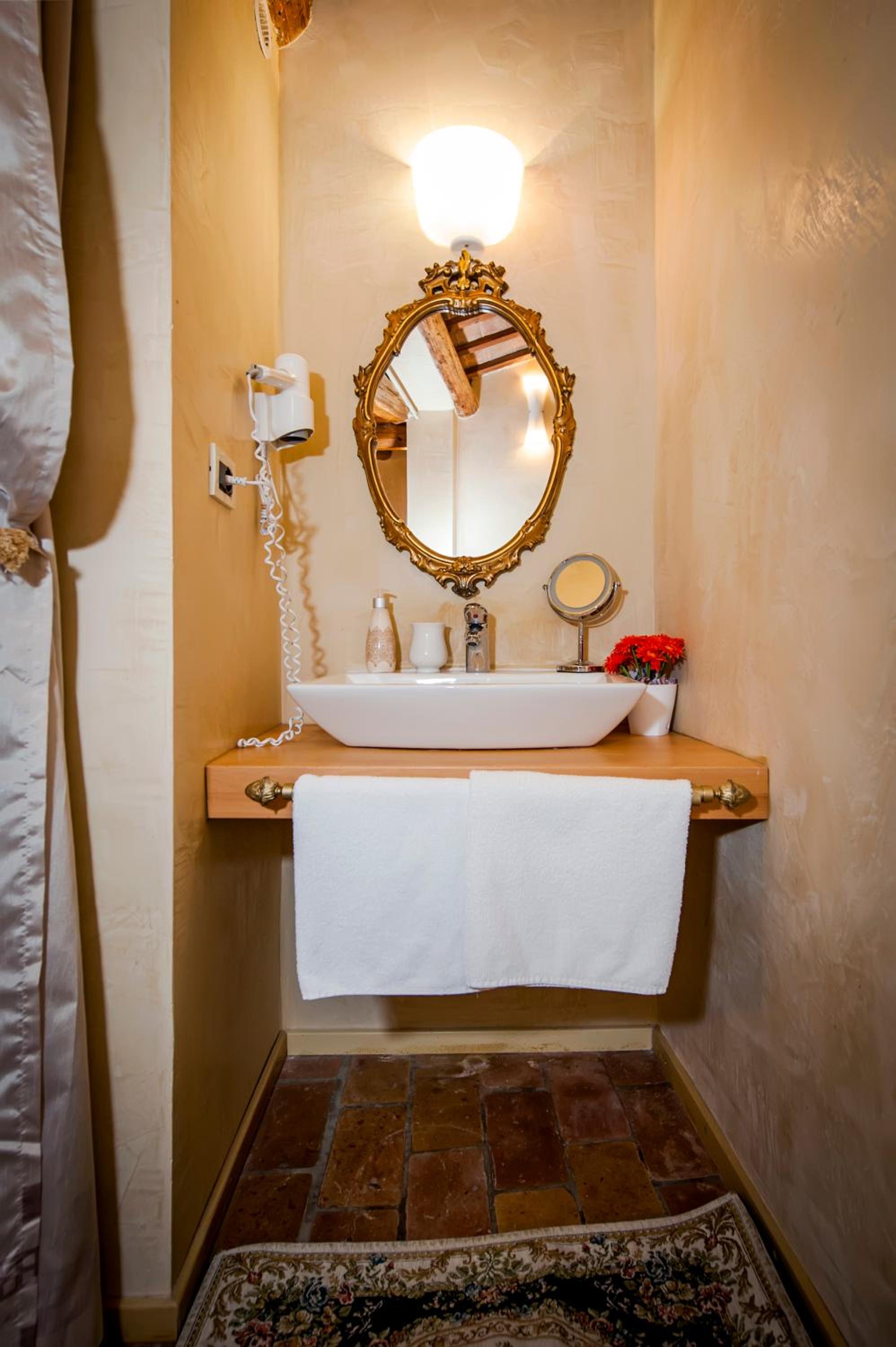 Double Room - Annex Building - Photo 15