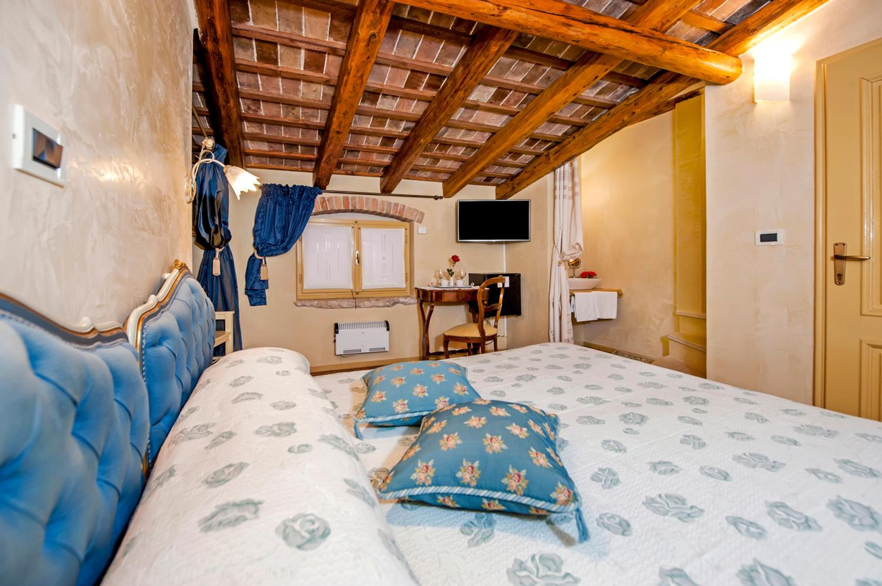 Double Room - Annex Building - Photo 6