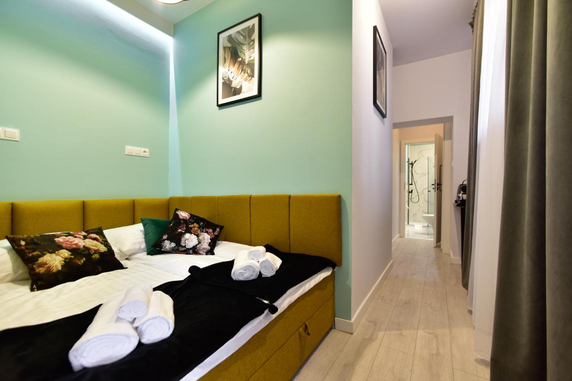 Deluxe Apartment - Photo 10