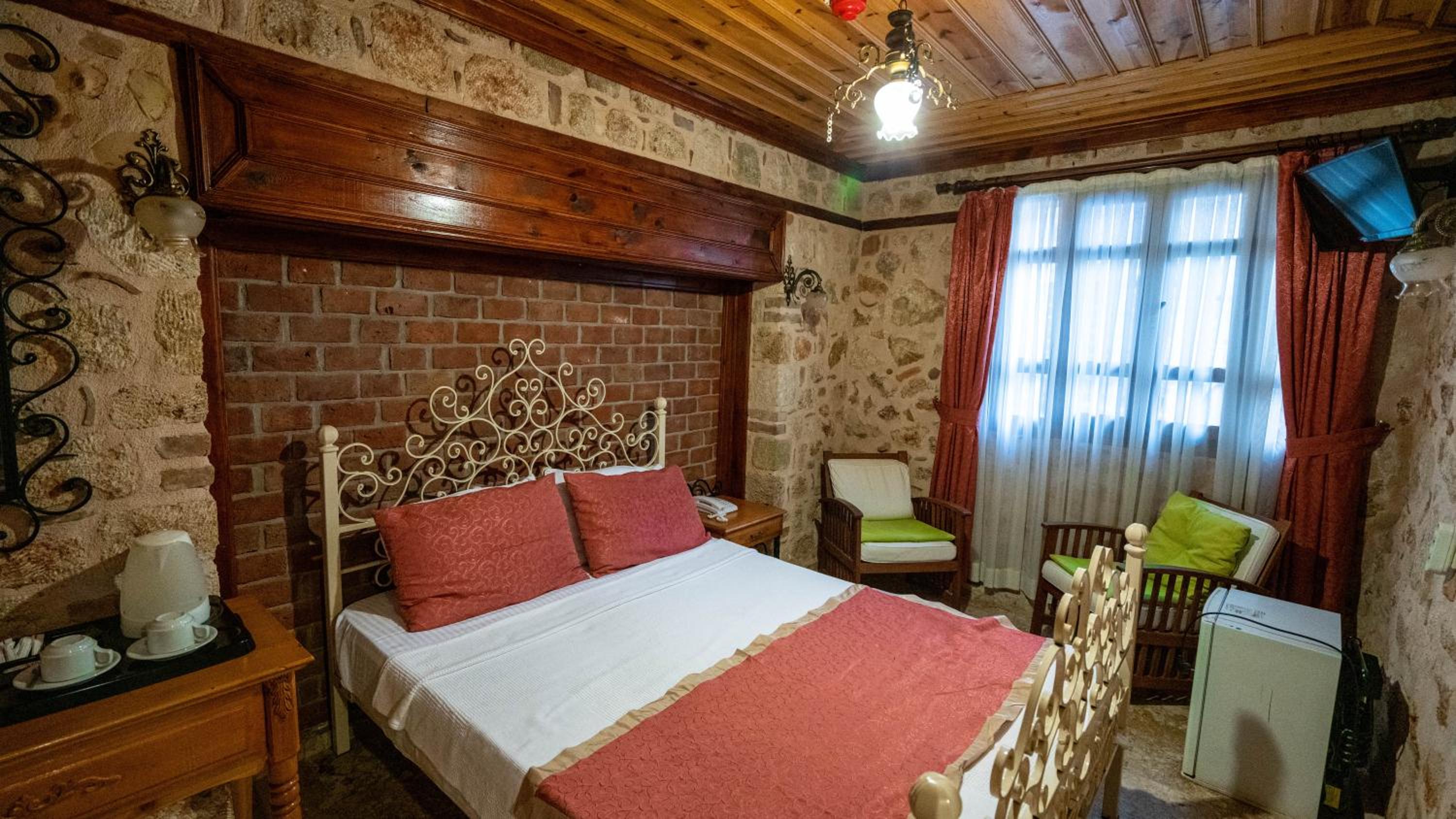 Small Twin Room with Partial Sea View