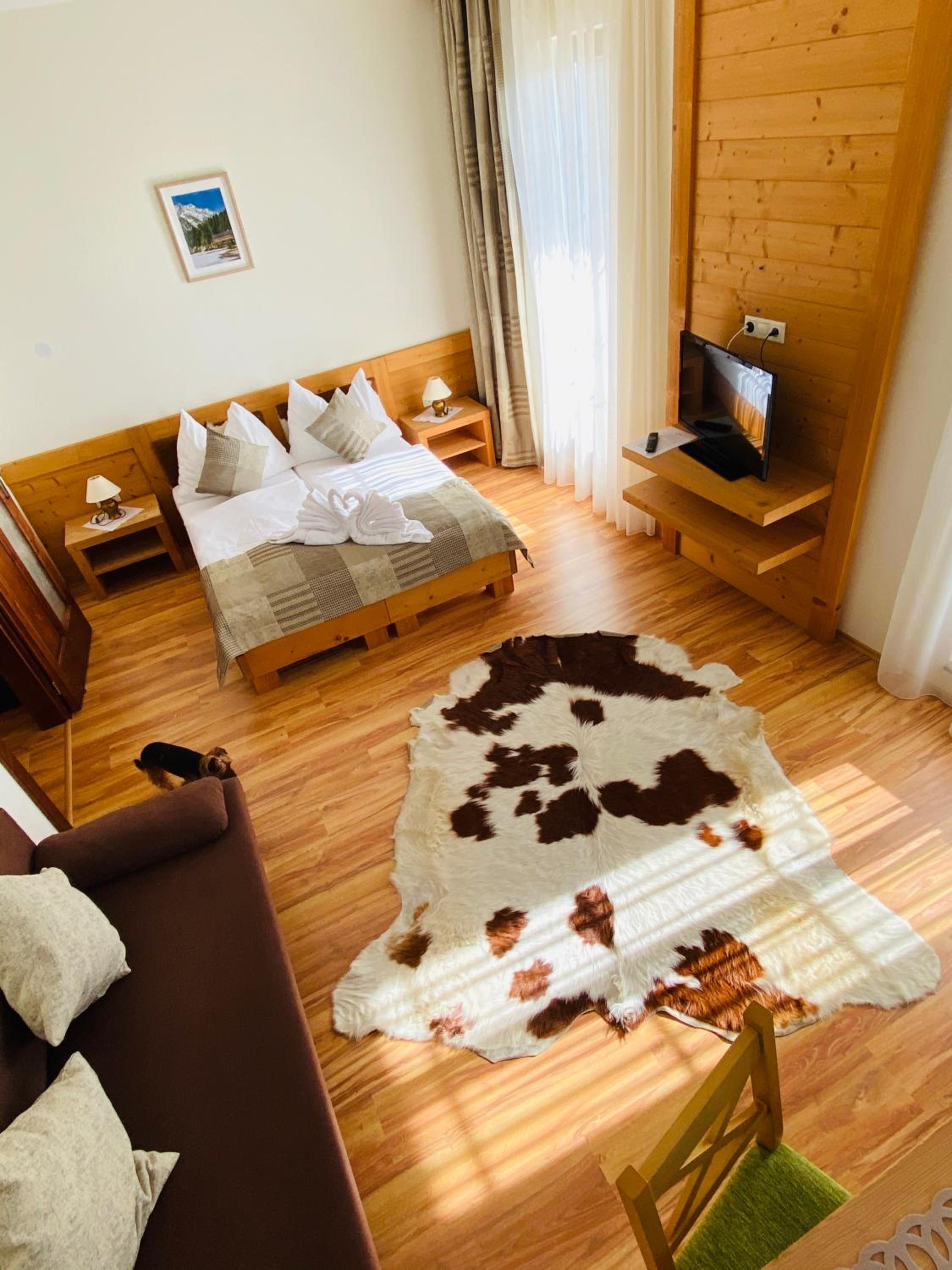 Large Double Room photo 3