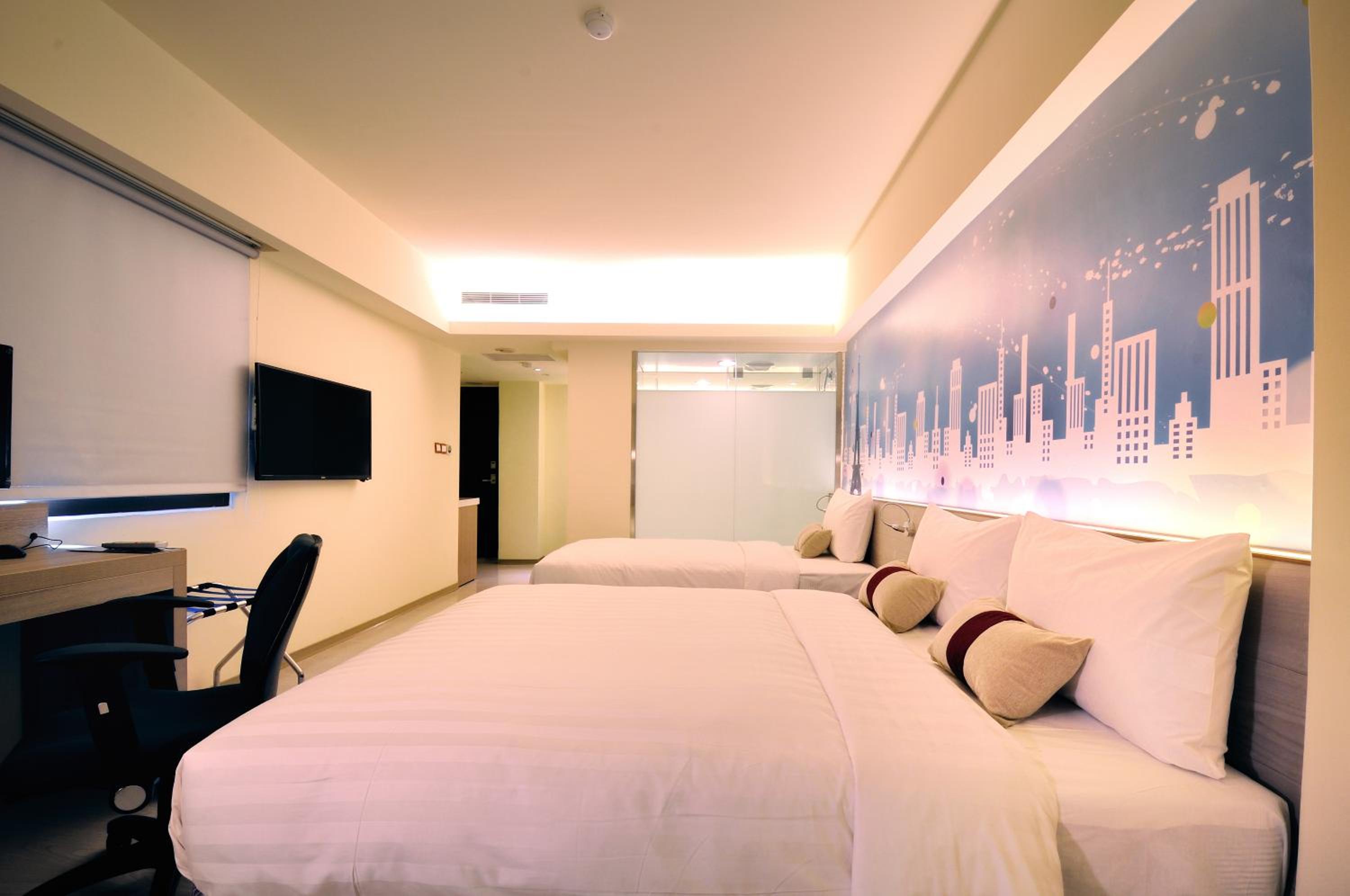 Standard Quadruple Room