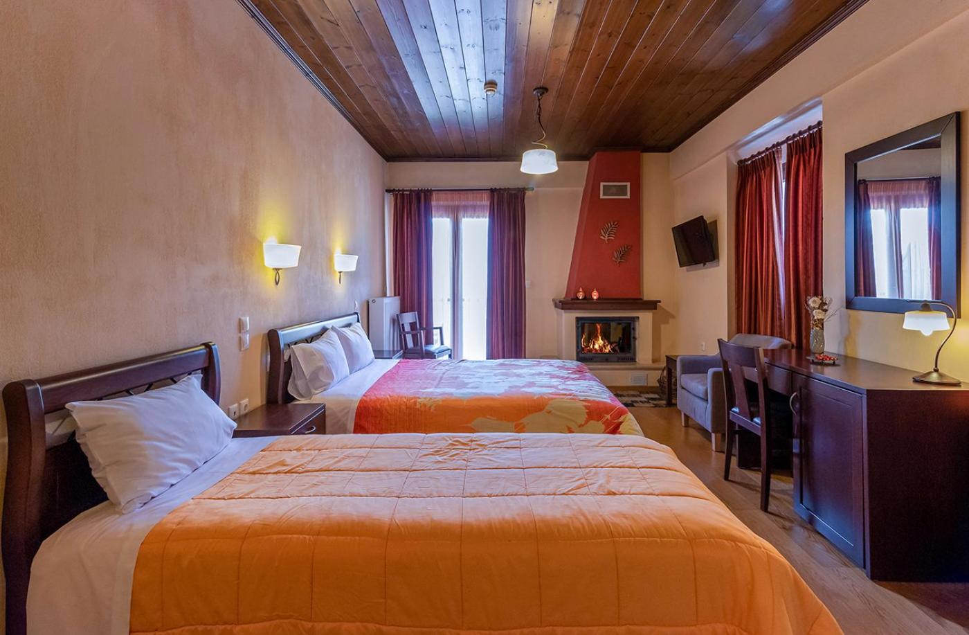 Superior Triple Room photo 2