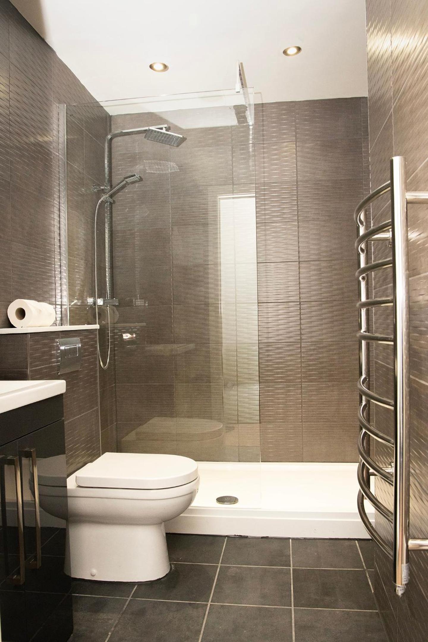 One-Bedroom Apartment - Photo 5