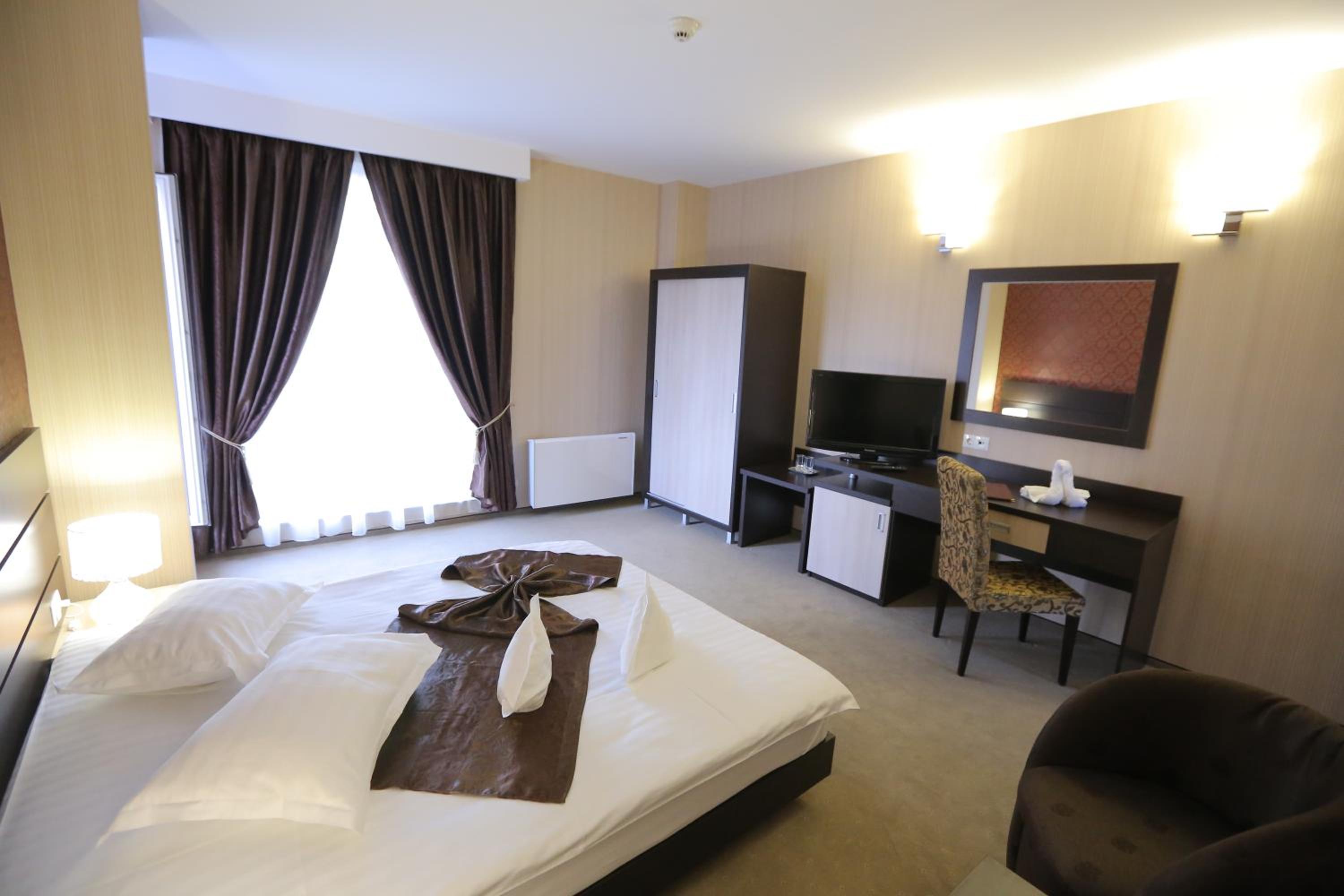 Twin Room with City View photo 3