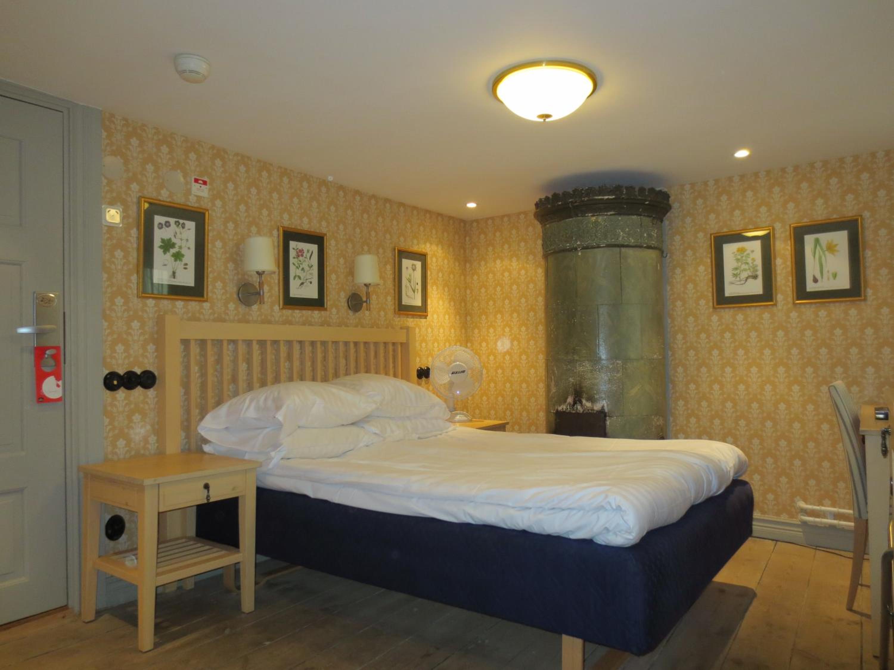 Suite with Two Single Beds - Photo 8