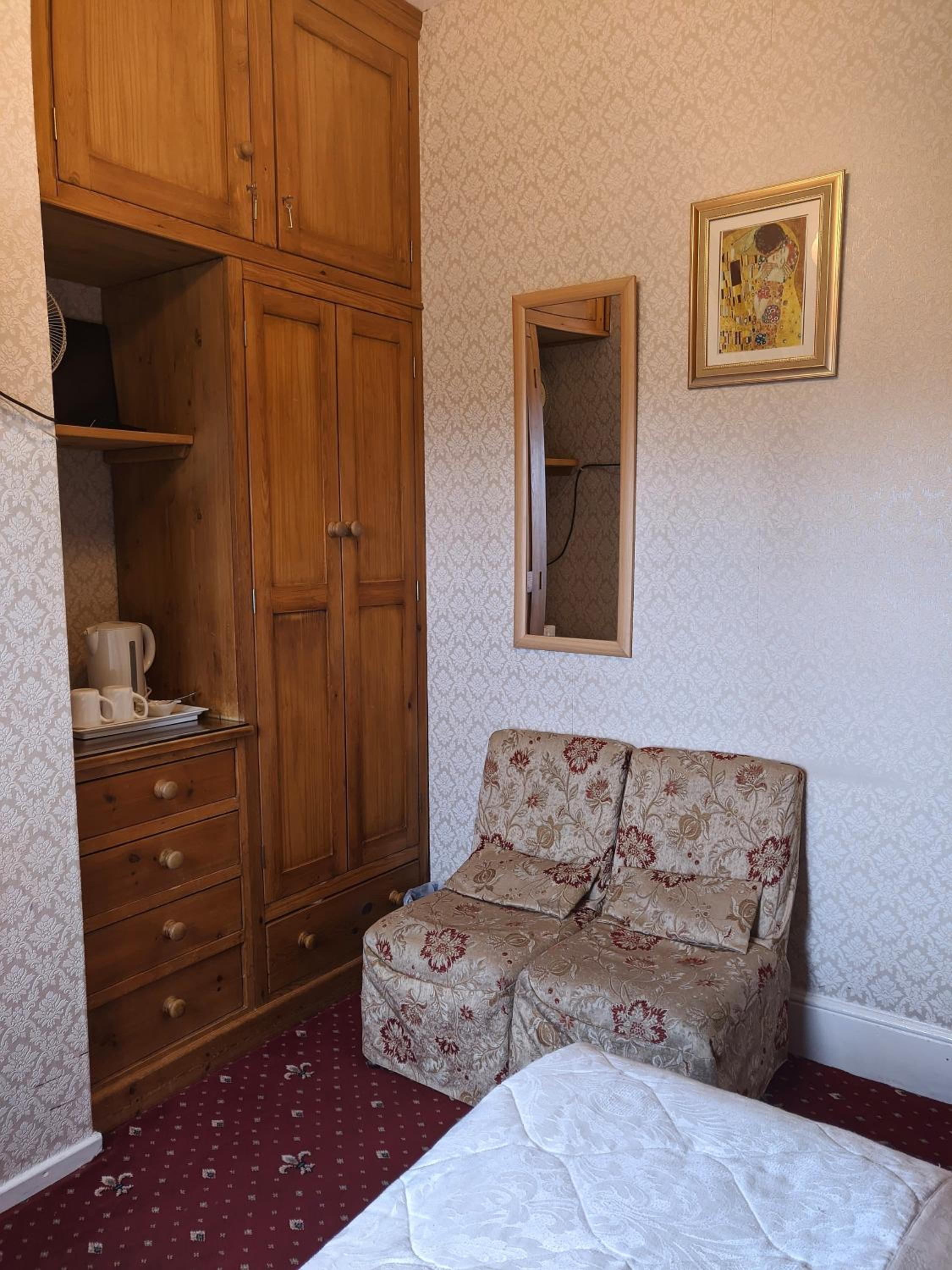 Standard Double Room photo 2