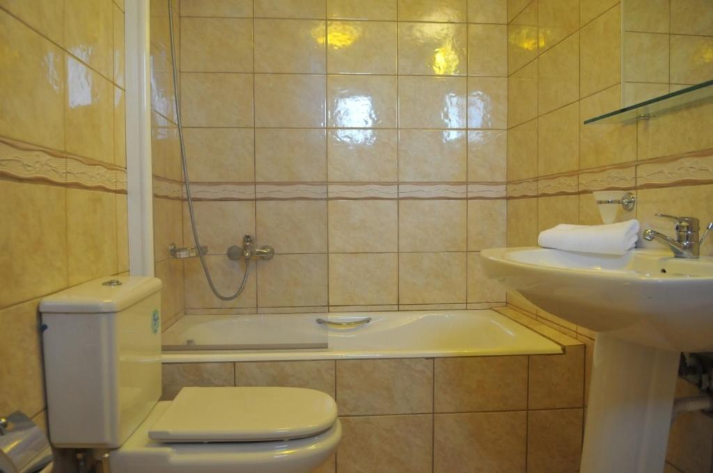 One-Bedroom Apartment with Sea View - Photo 6