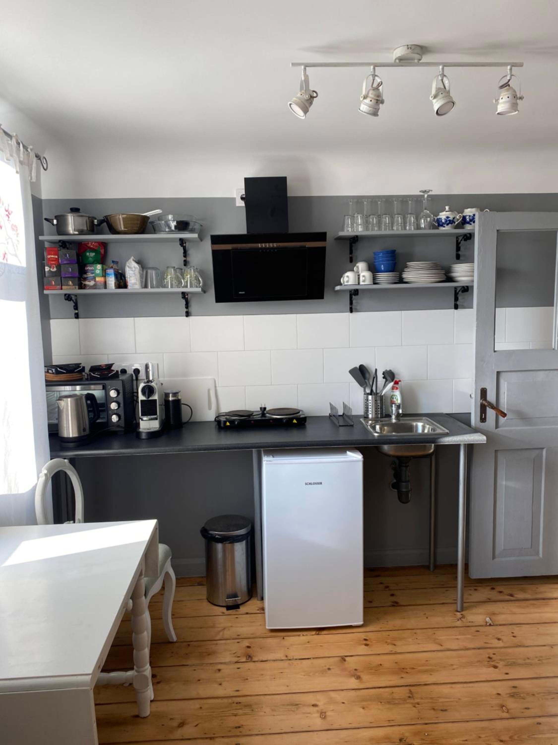One-Bedroom Apartment - Photo 37