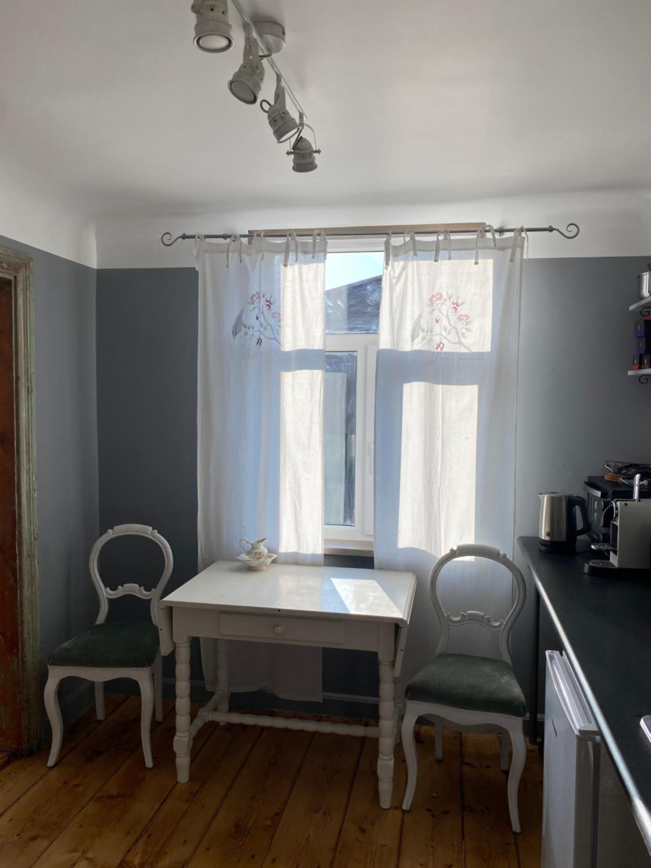 One-Bedroom Apartment - Photo 33