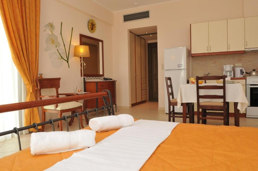 Superior Studio with Sea View - Photo 7