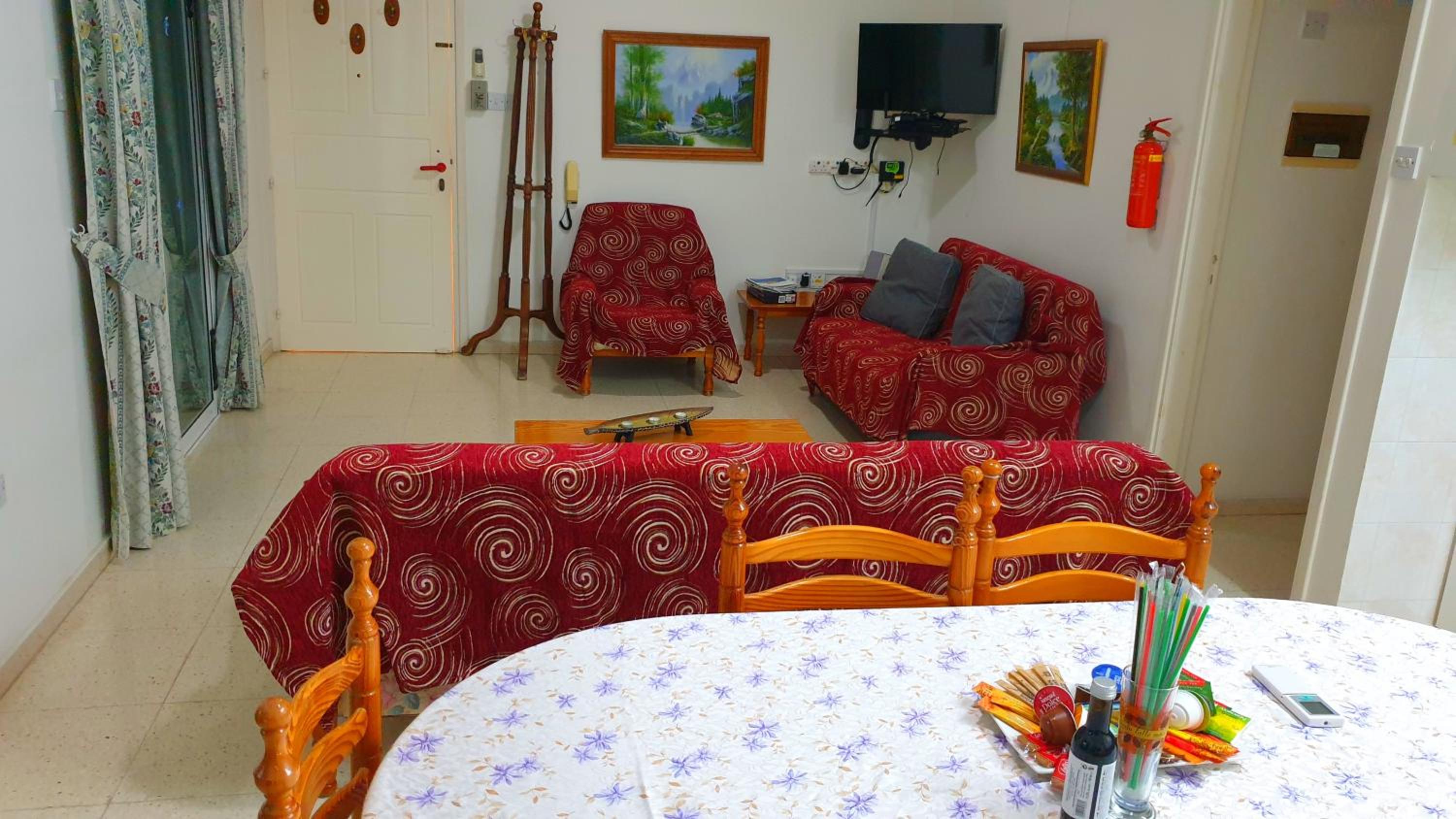 Two-Bedroom Apartment - Photo 9