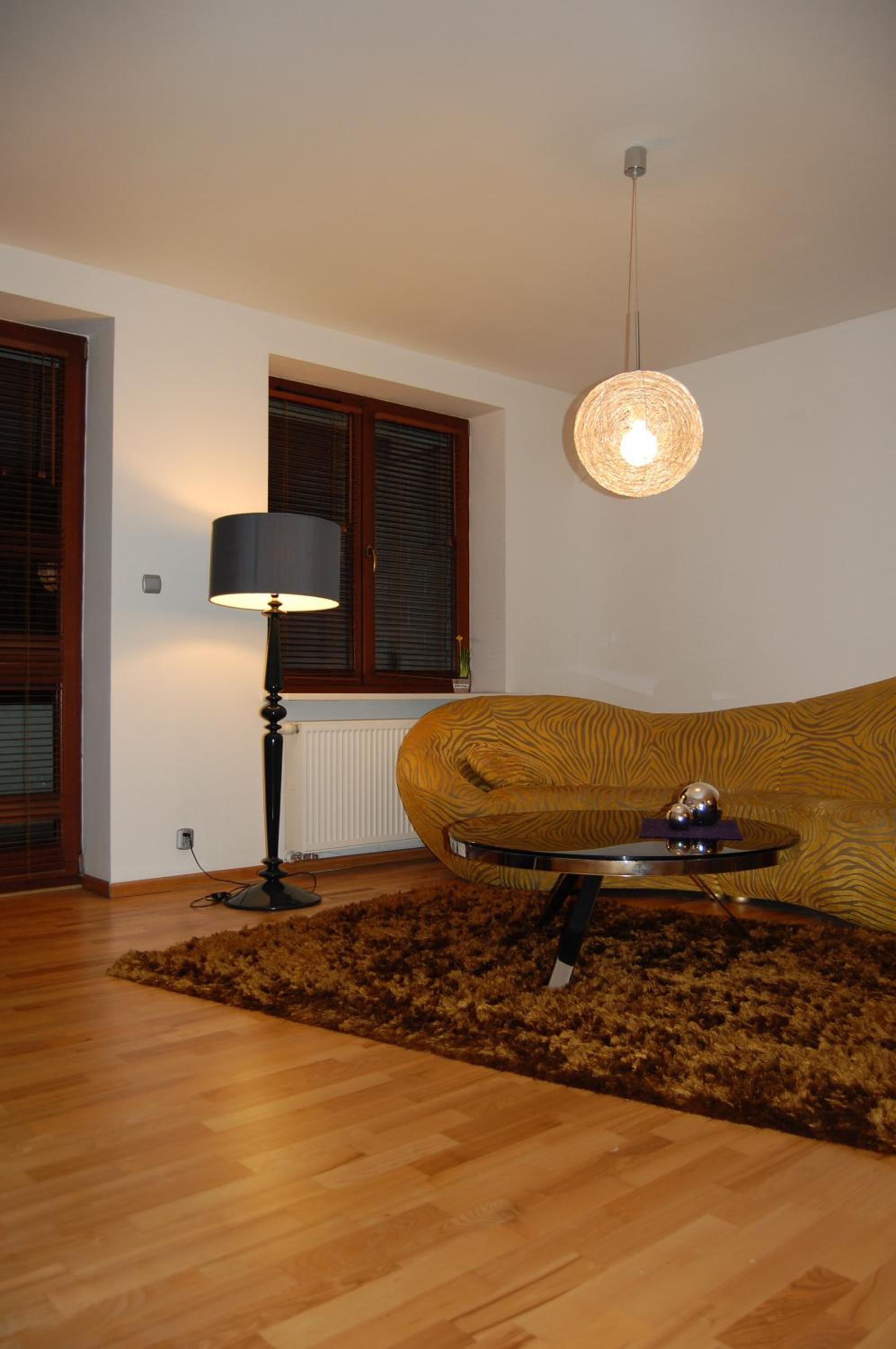 One-Bedroom Apartment - Photo 3