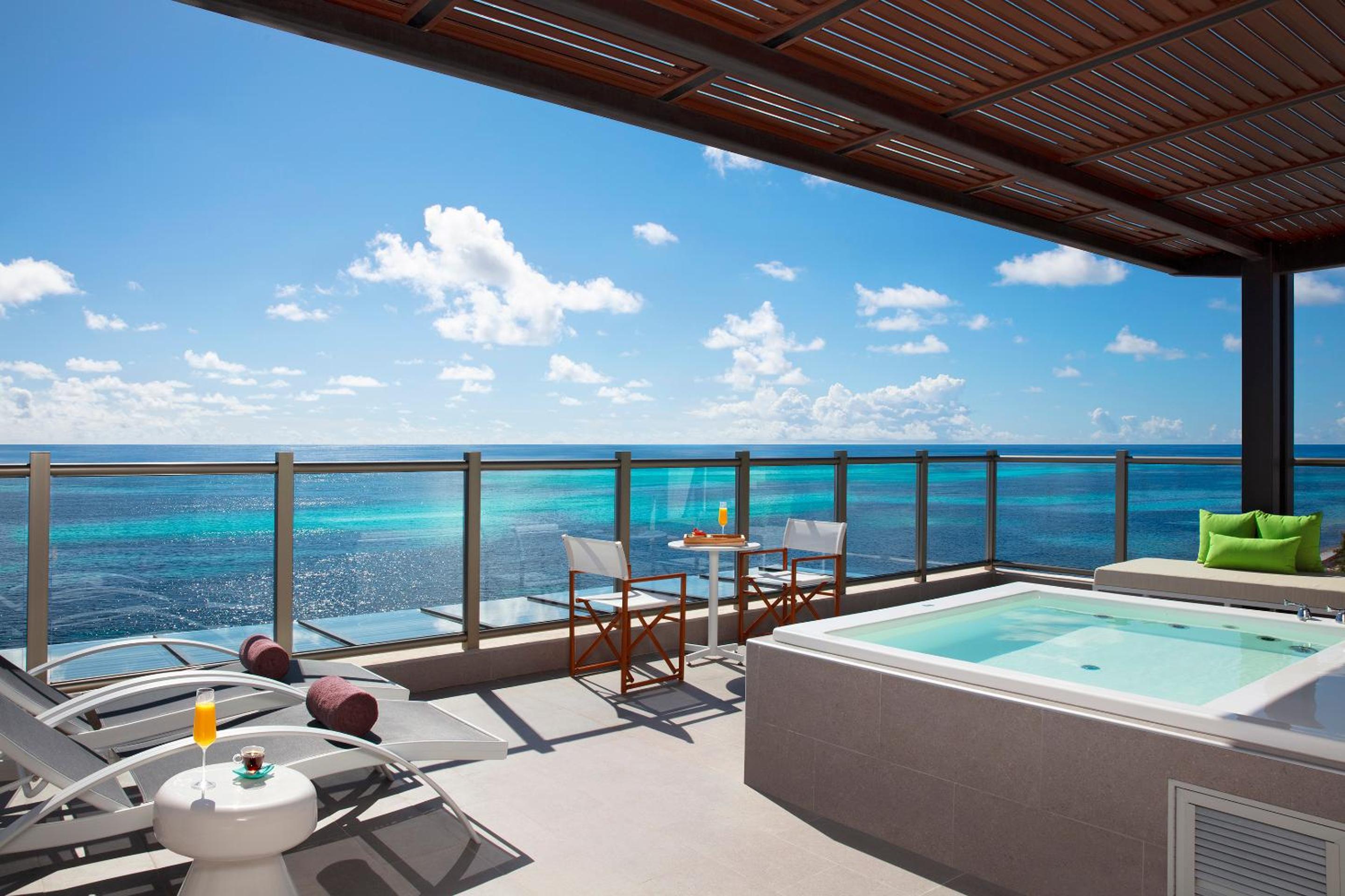 Preferred Club Master Suite Ocean Front thumbnail 5