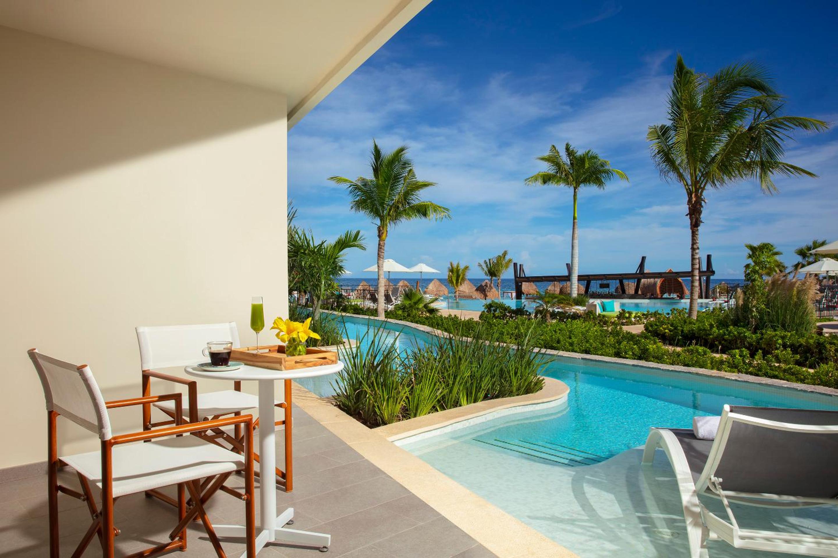 Preferred Club Junior Suite Swim Out