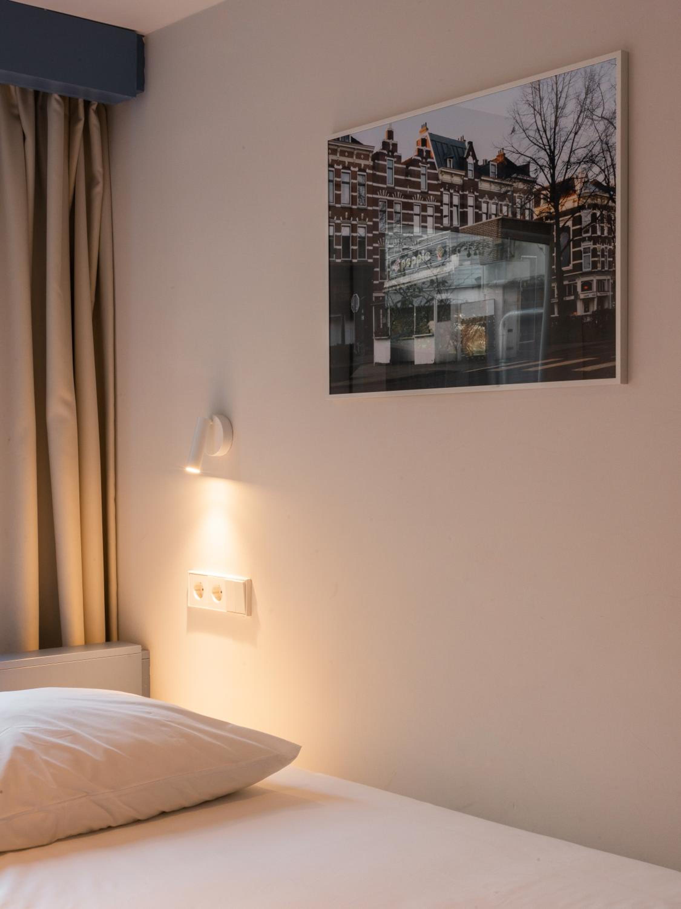 Tiny Double Room - Photo 15