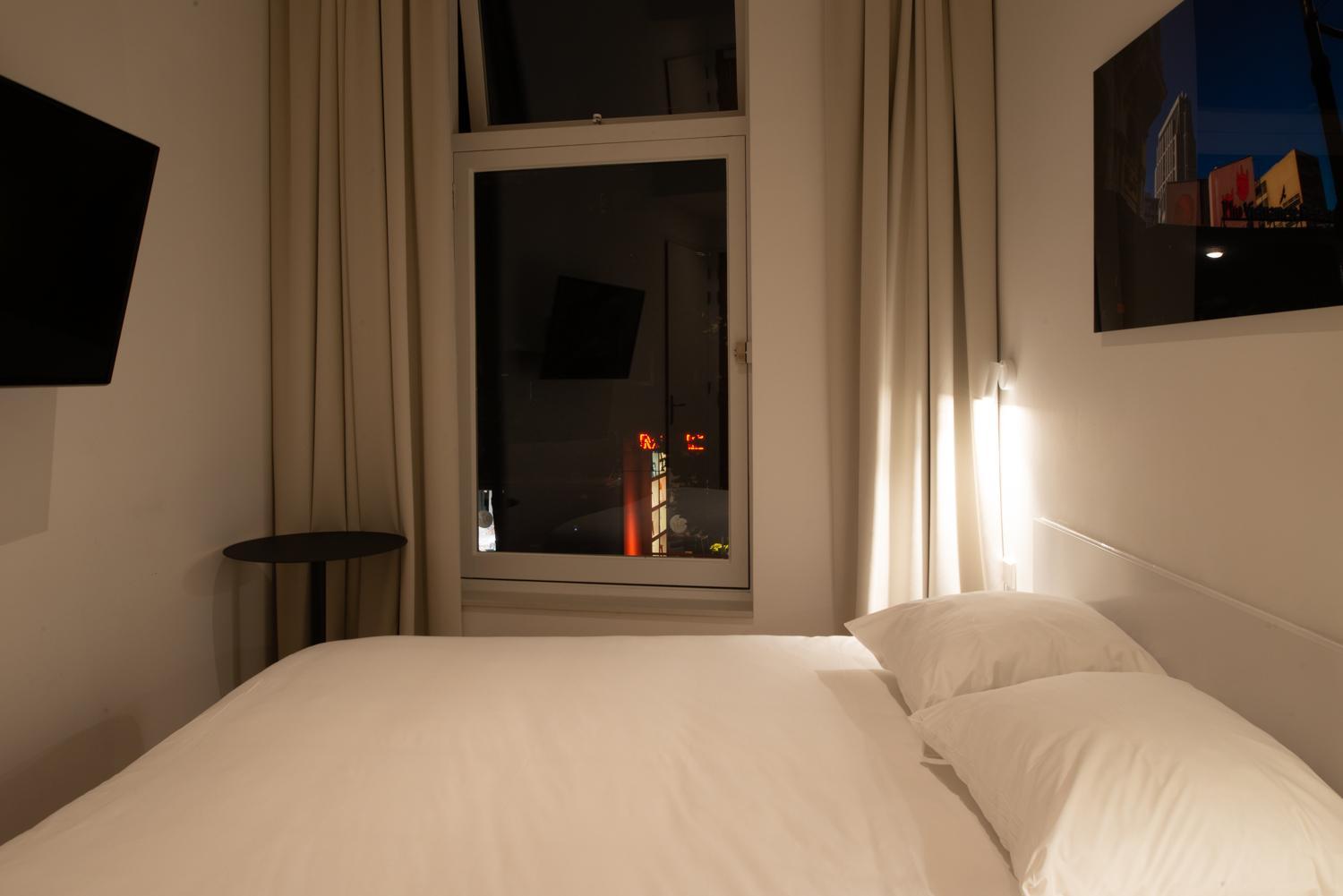 Standard Double Room - Photo 8
